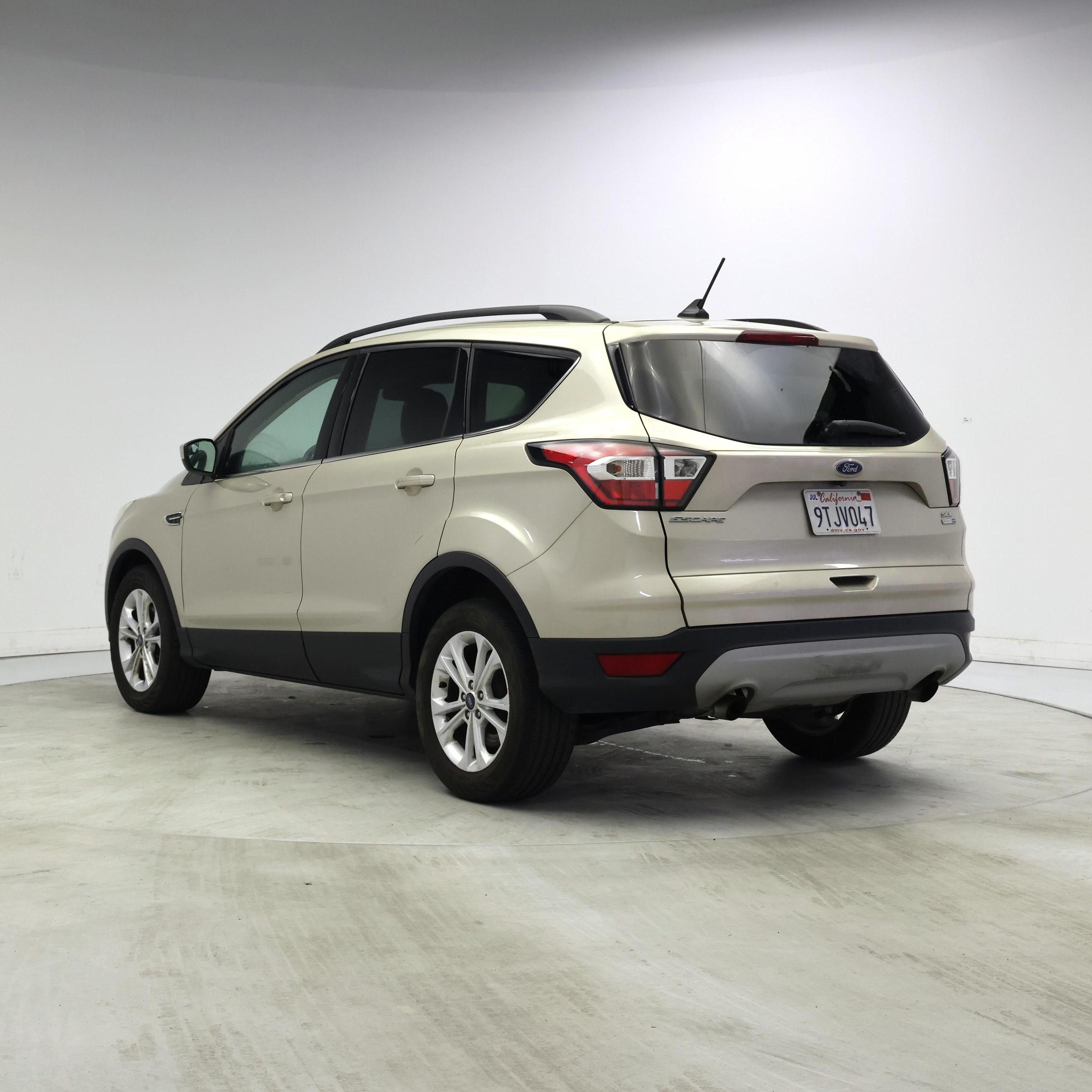 Thumbnail: 2018 Ford Escape - 2