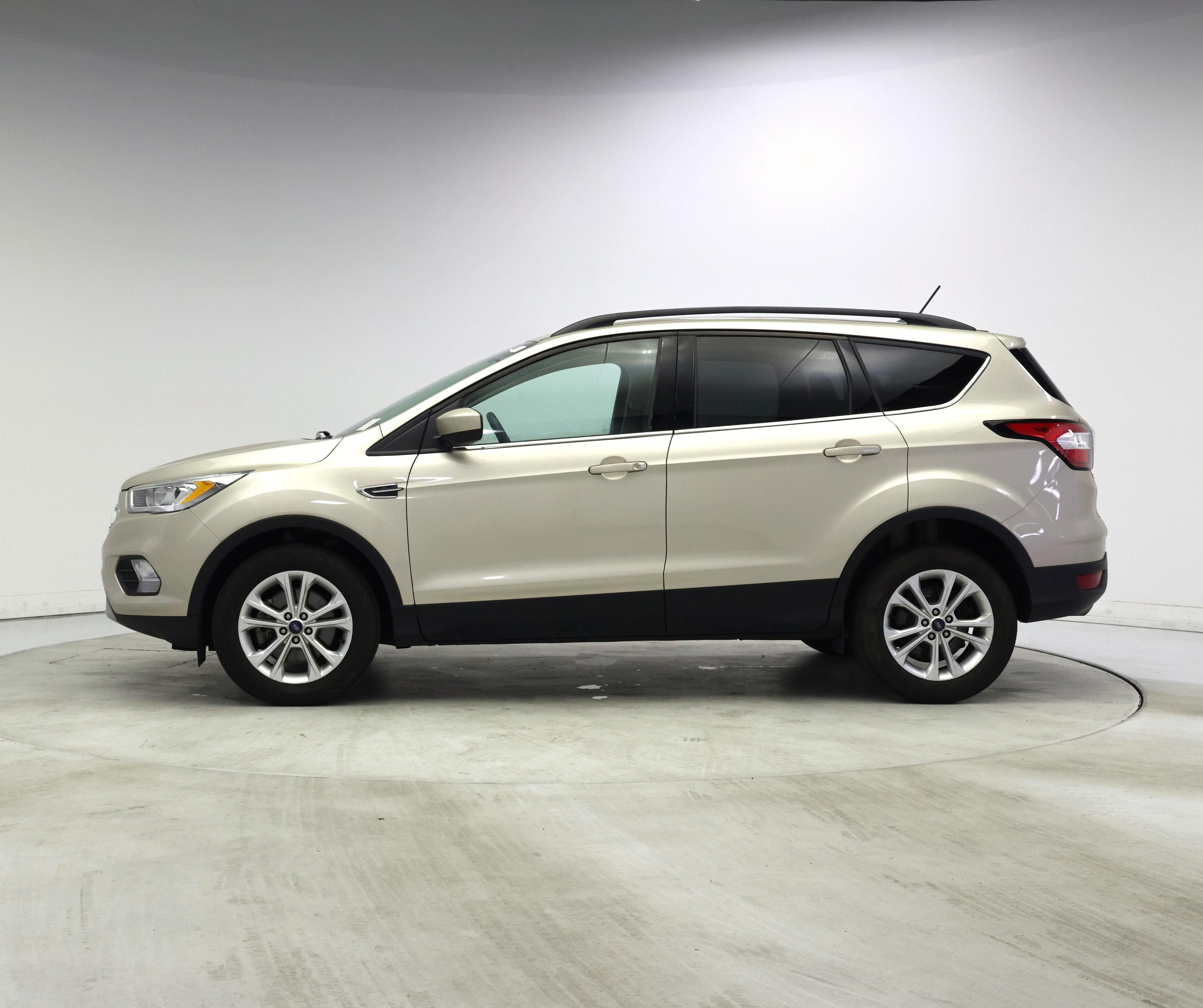 Thumbnail: 2018 Ford Escape - 3