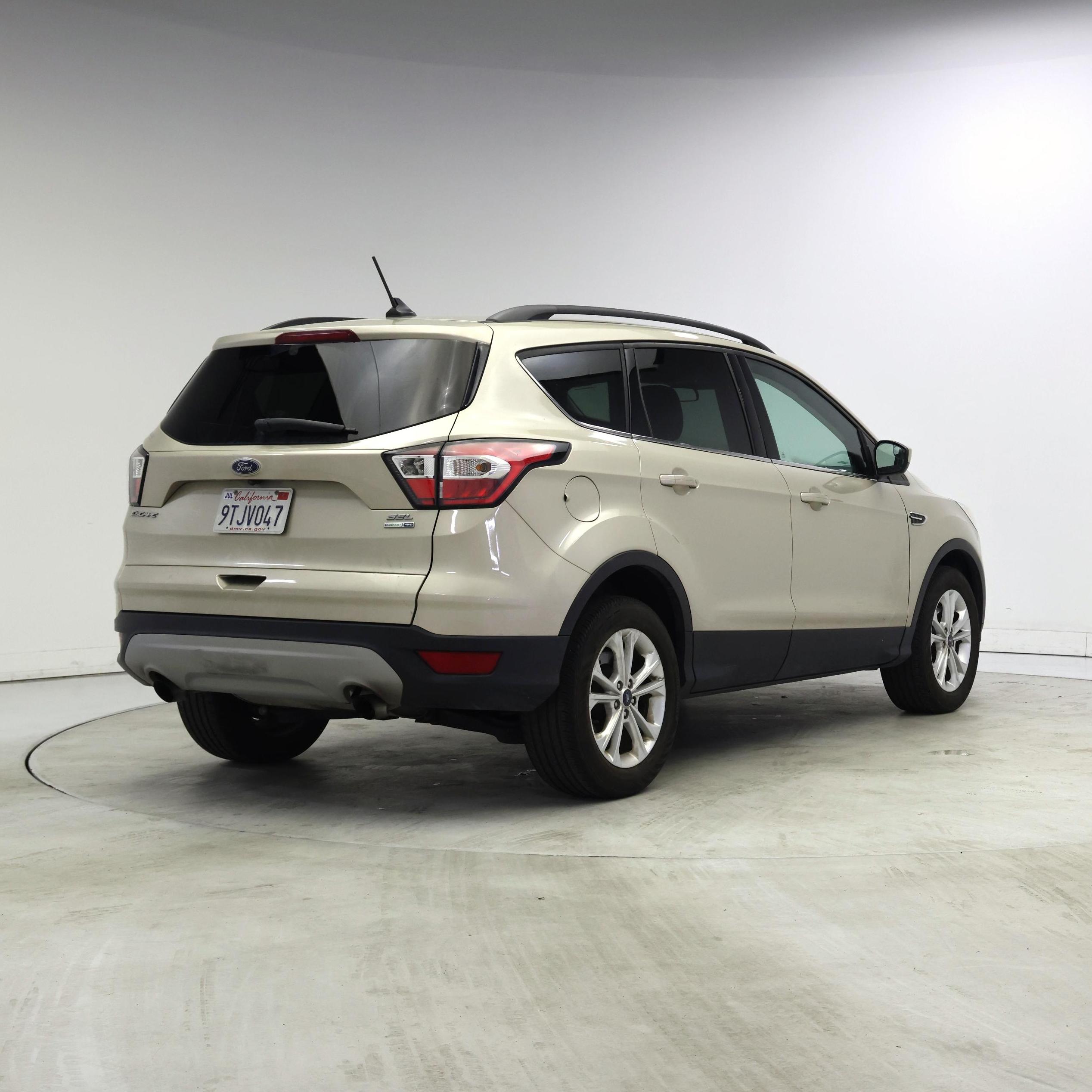 Thumbnail: 2018 Ford Escape - 8