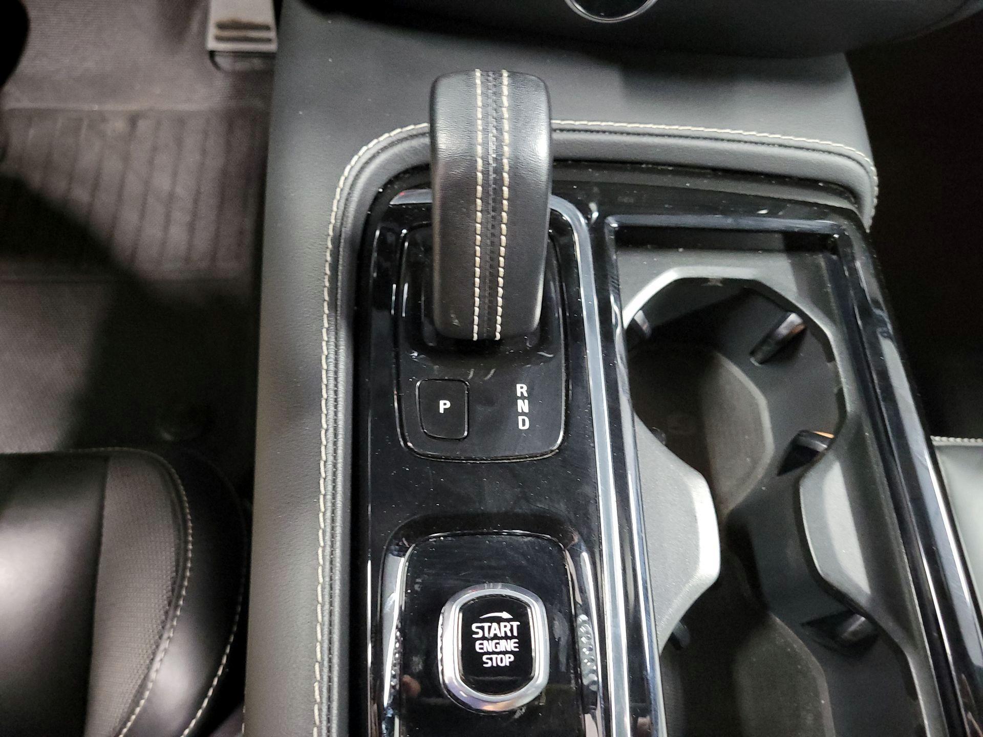 Thumbnail: 2021 Volvo S60 - 18