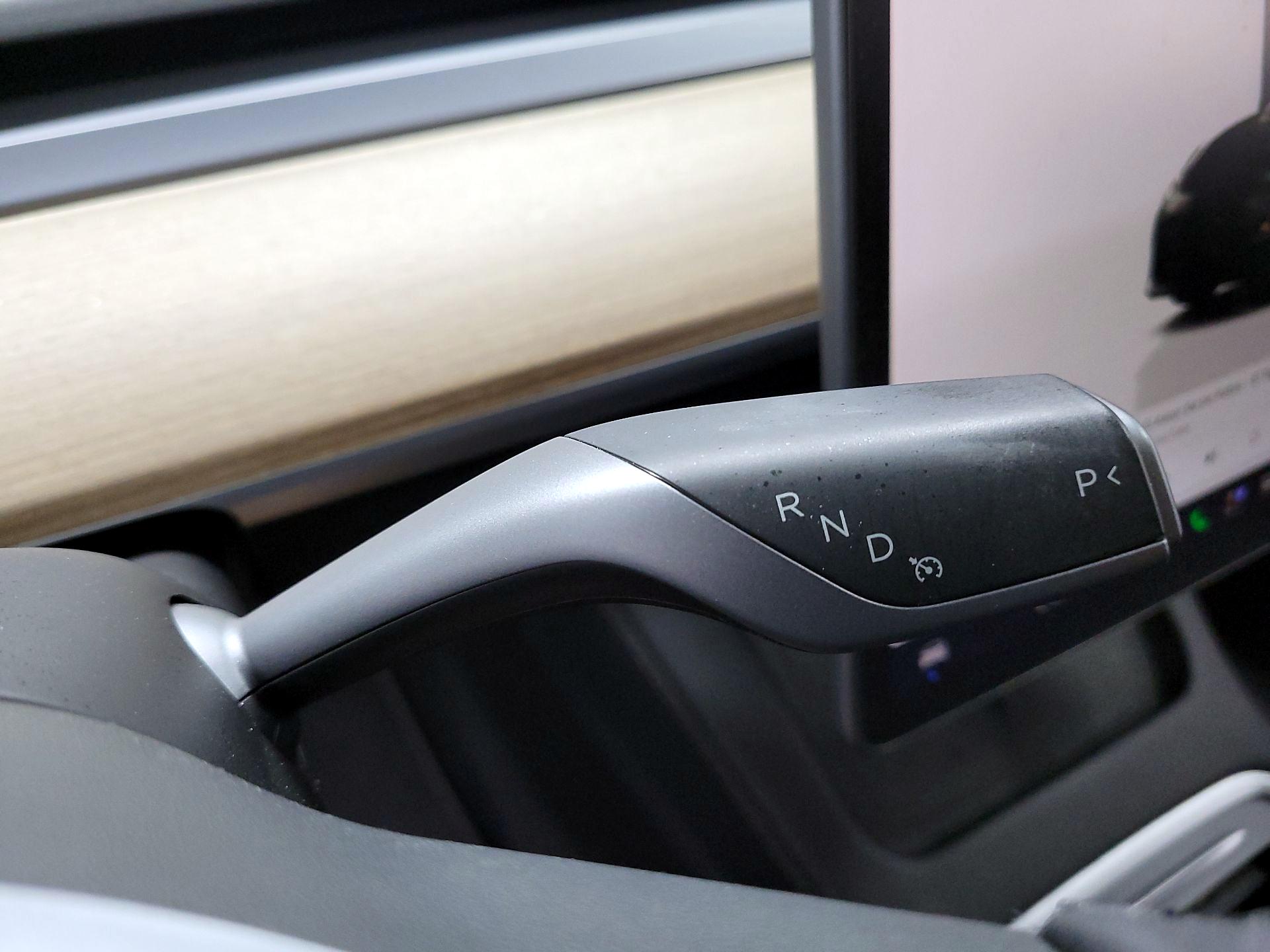 Thumbnail: 2022 Tesla Model 3 - 15