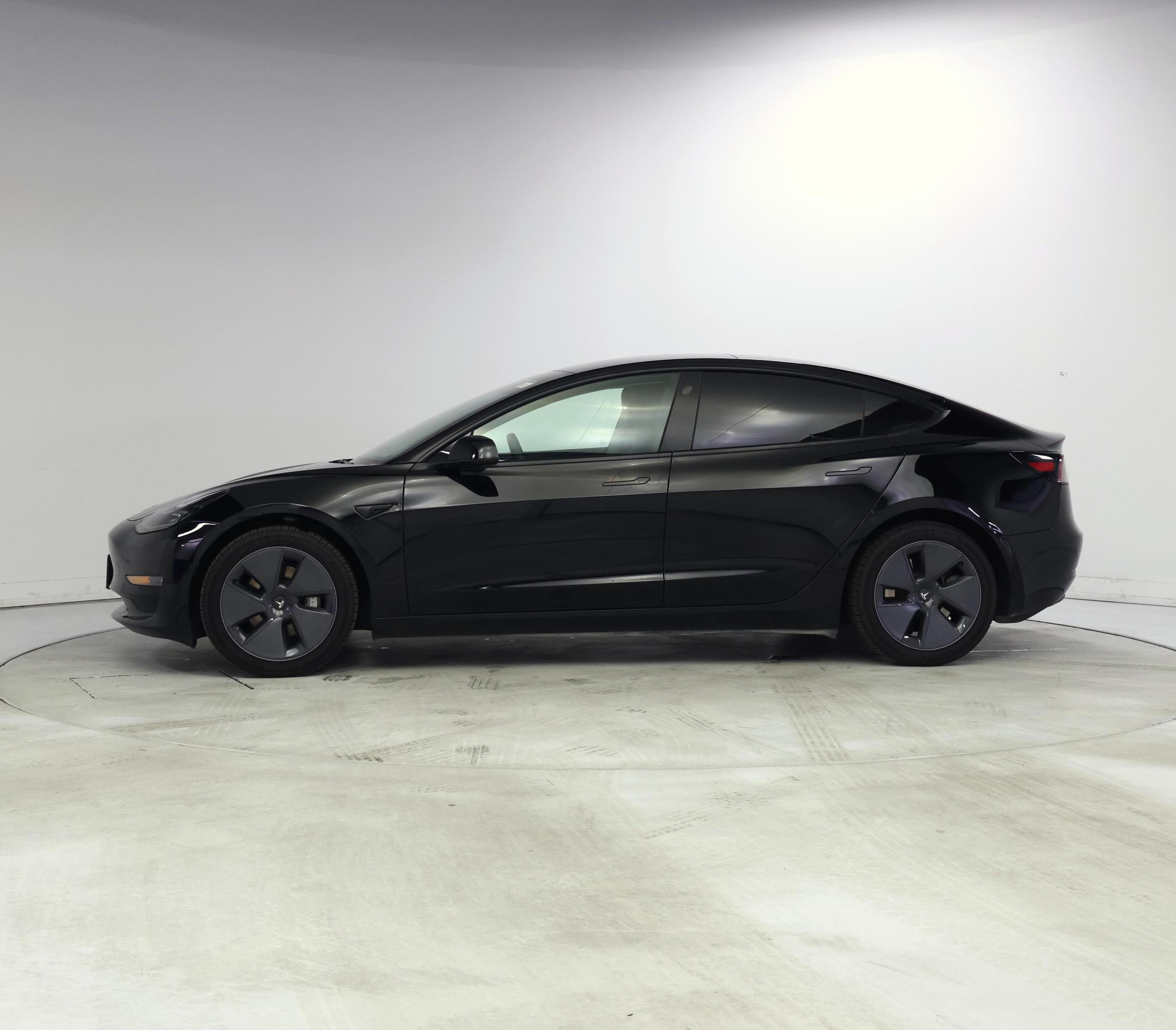 Thumbnail: 2022 Tesla Model 3 - 3