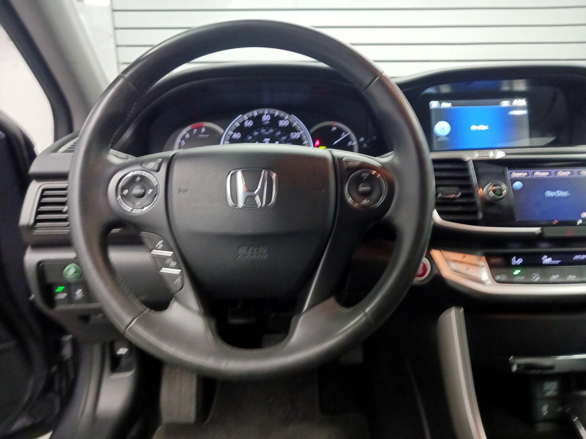 Thumbnail: 2015 Honda Accord - 10