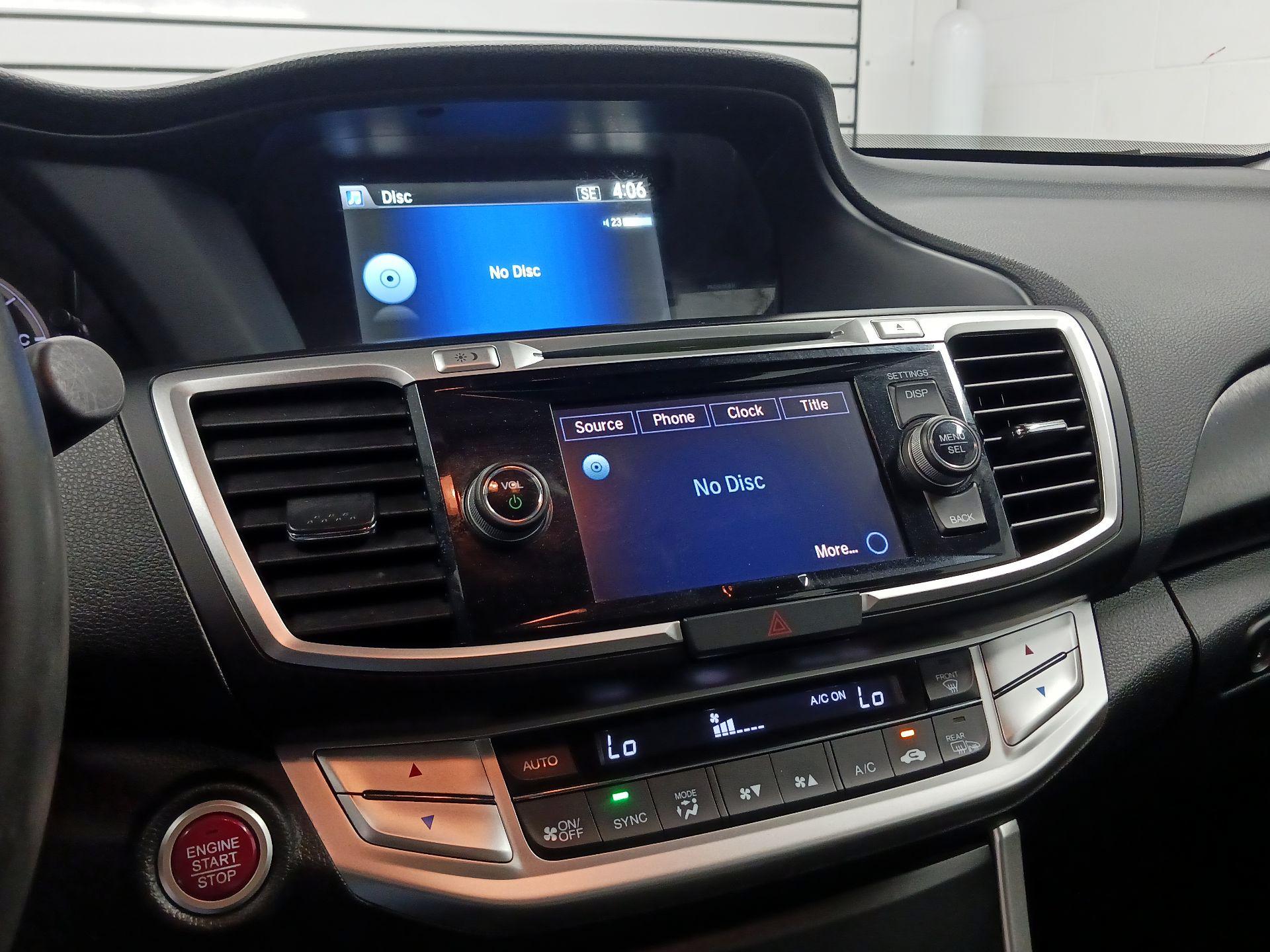Thumbnail: 2015 Honda Accord - 13