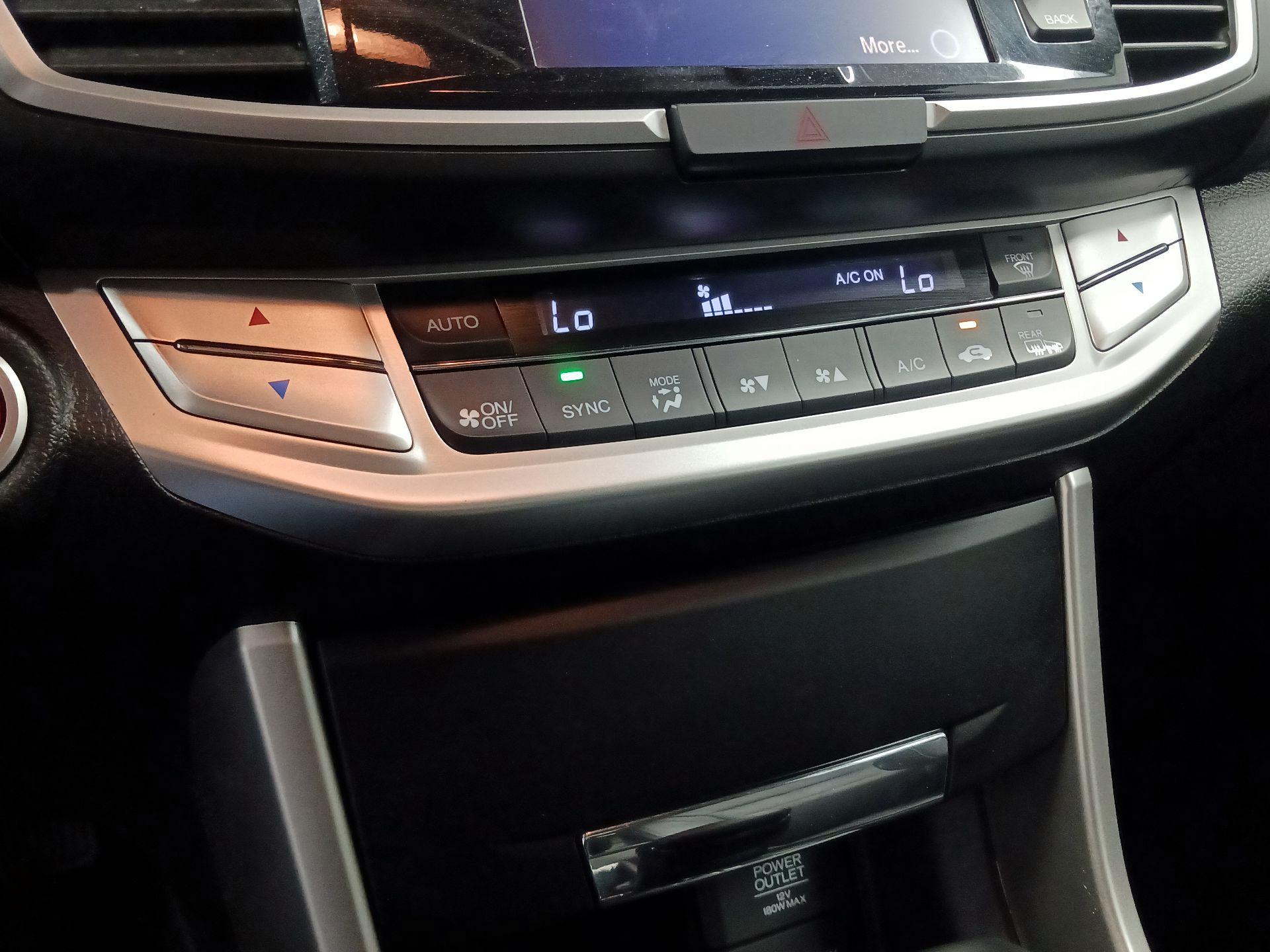 Thumbnail: 2015 Honda Accord - 14