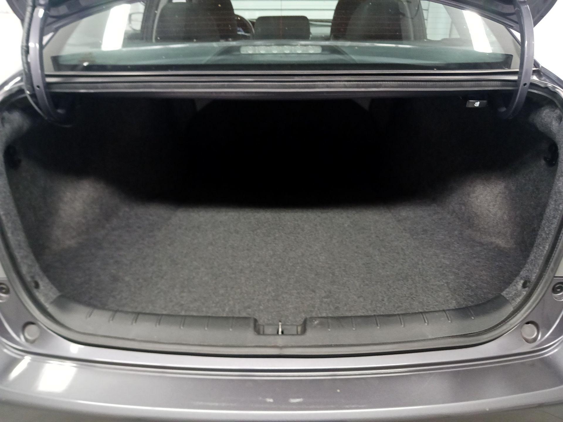 Thumbnail: 2015 Honda Accord - 17