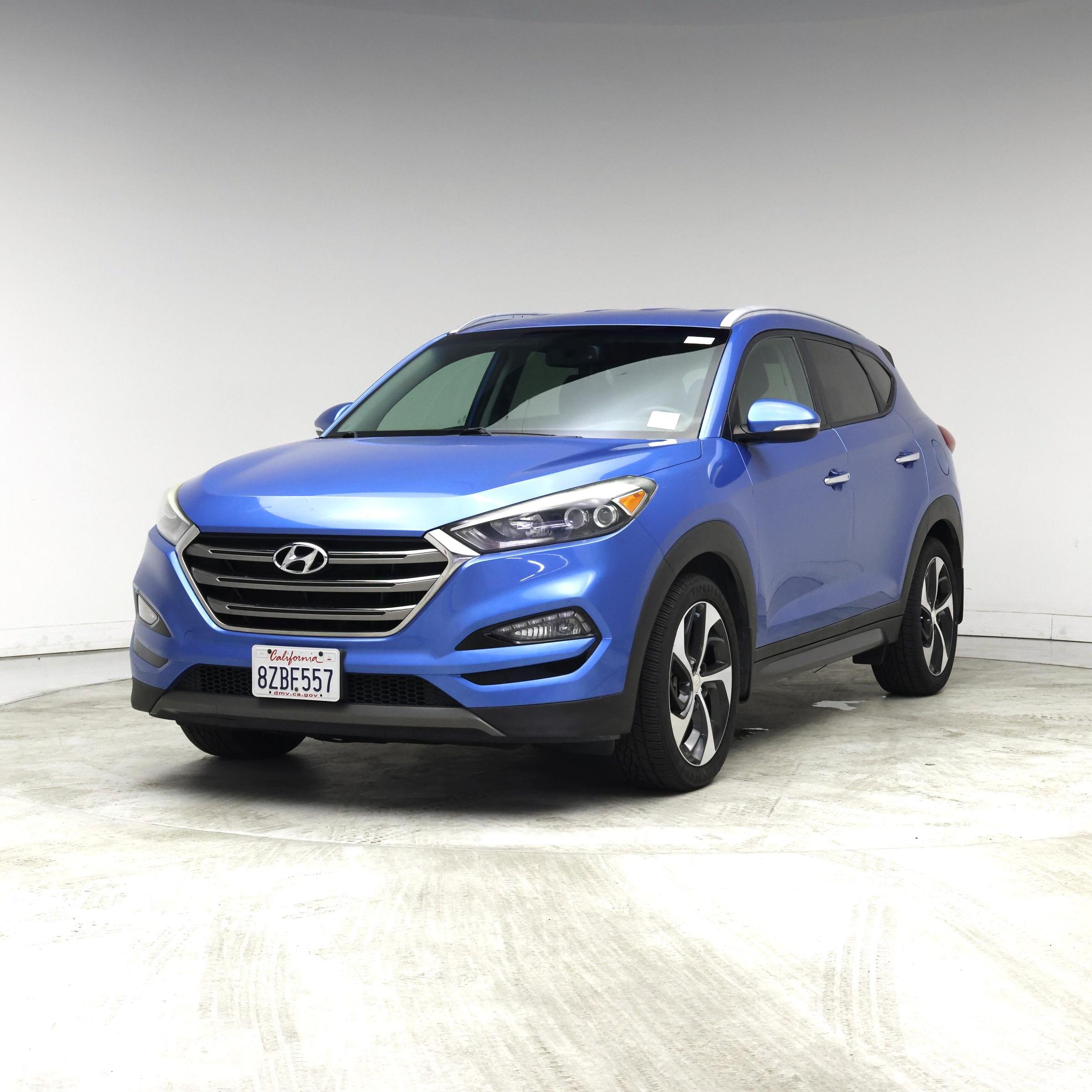 Thumbnail: 2016 Hyundai Tucson - 4