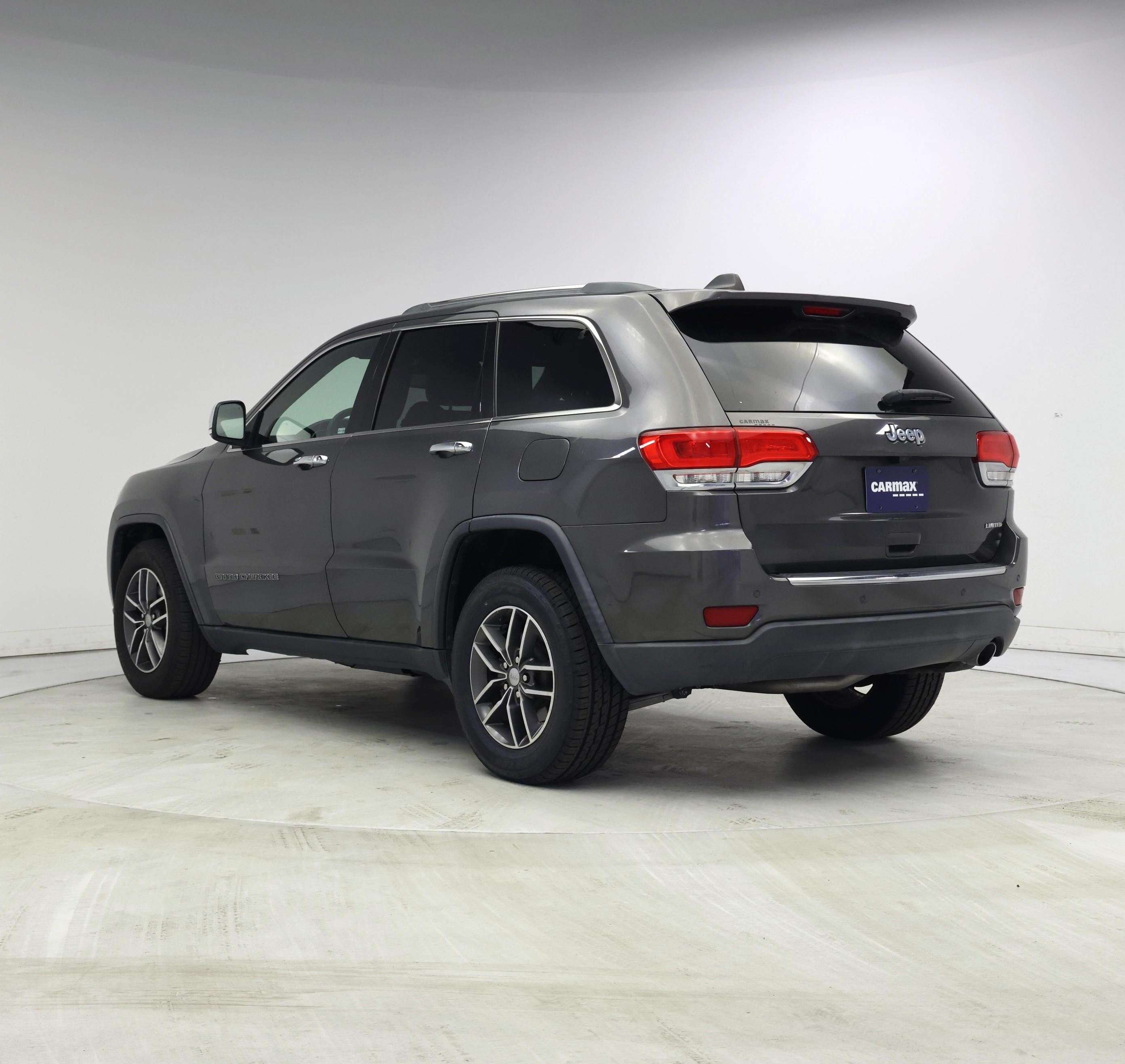 Thumbnail: 2018 Jeep Grand Cherokee - 2