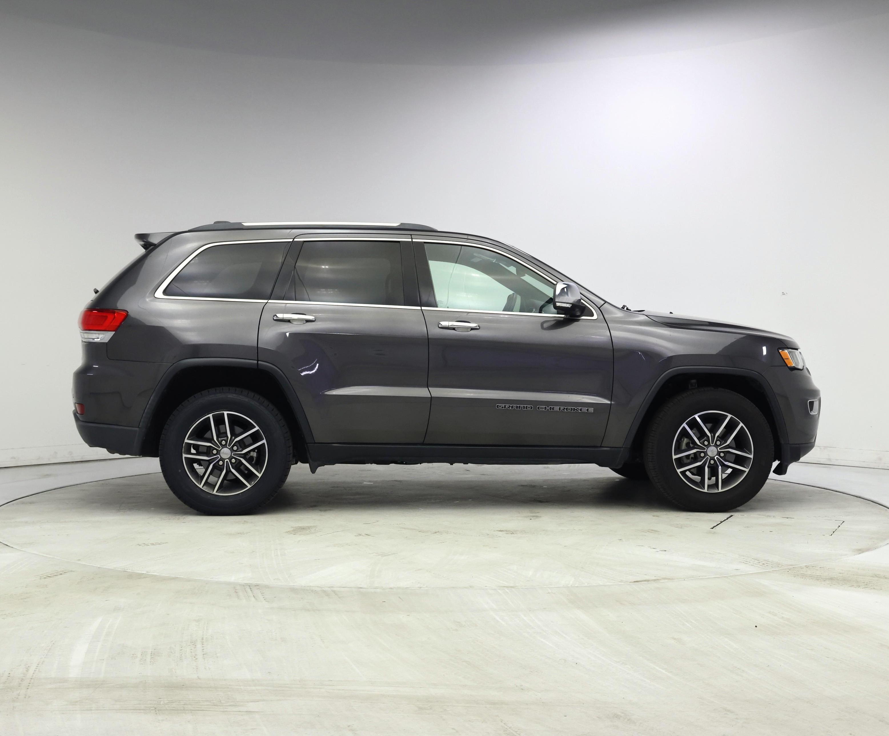 Thumbnail: 2018 Jeep Grand Cherokee - 7
