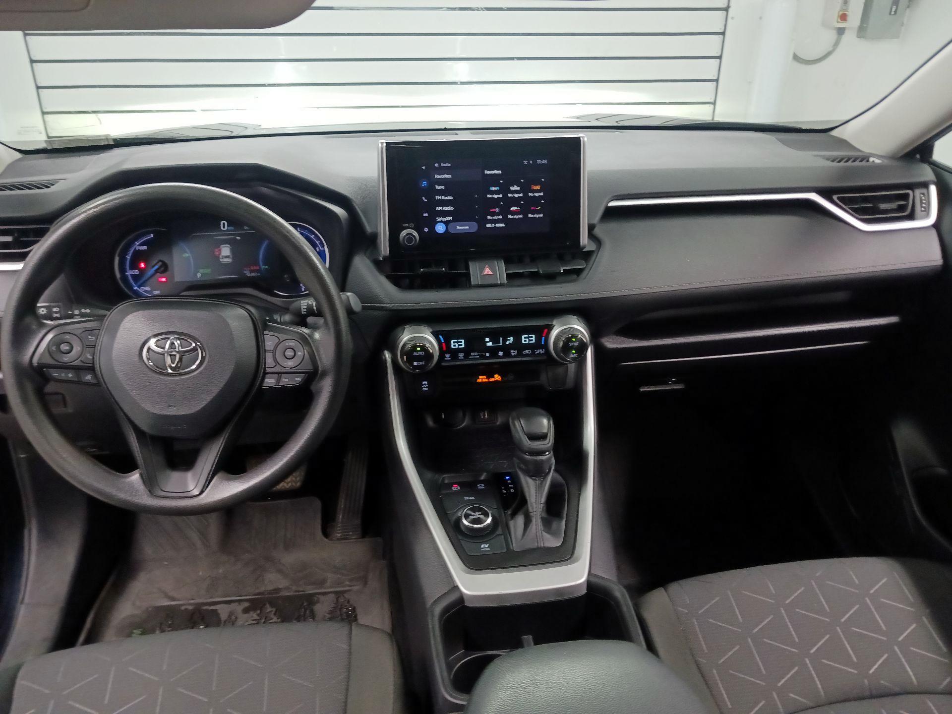 Thumbnail: 2024 Toyota RAV4 - 9