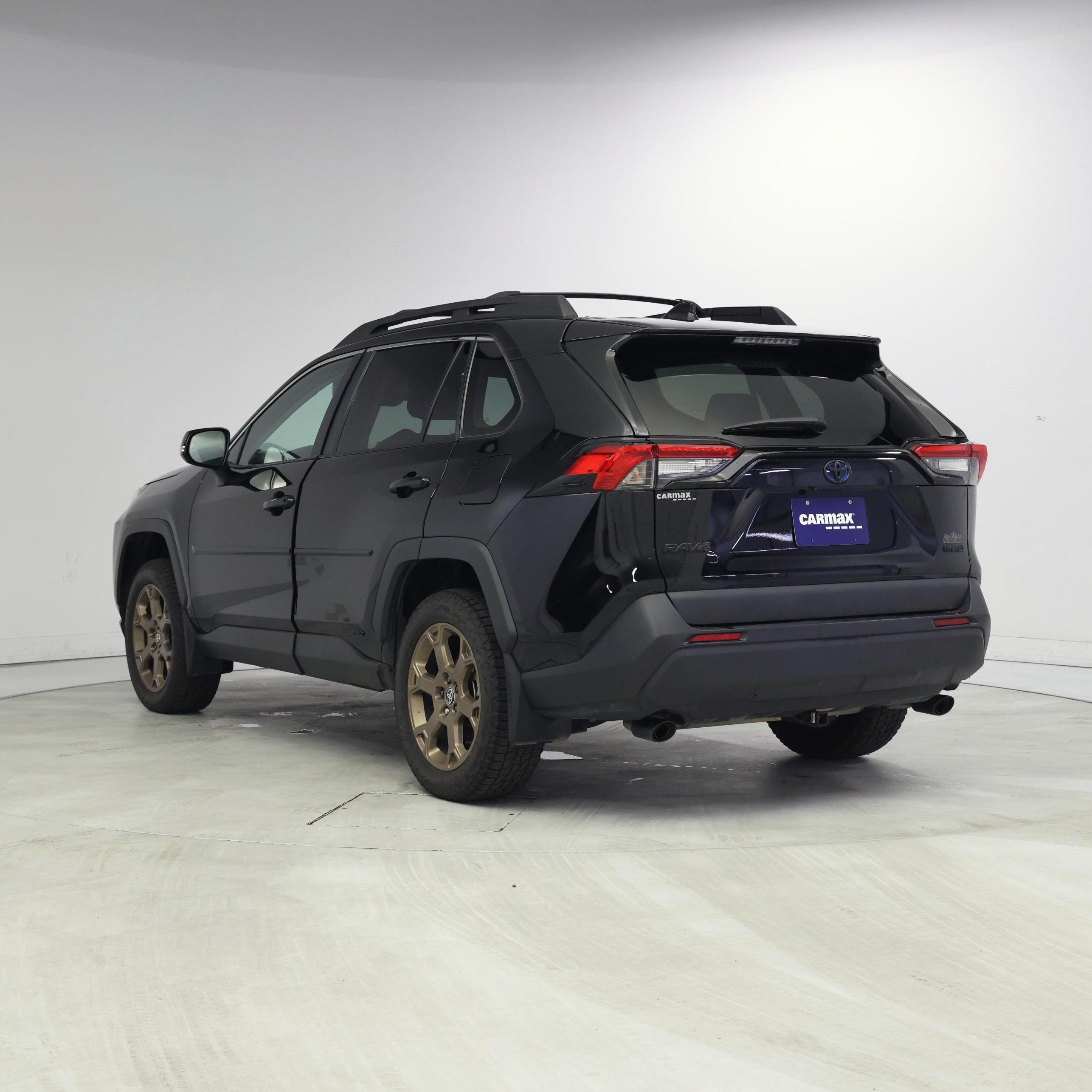 Thumbnail: 2024 Toyota RAV4 - 2