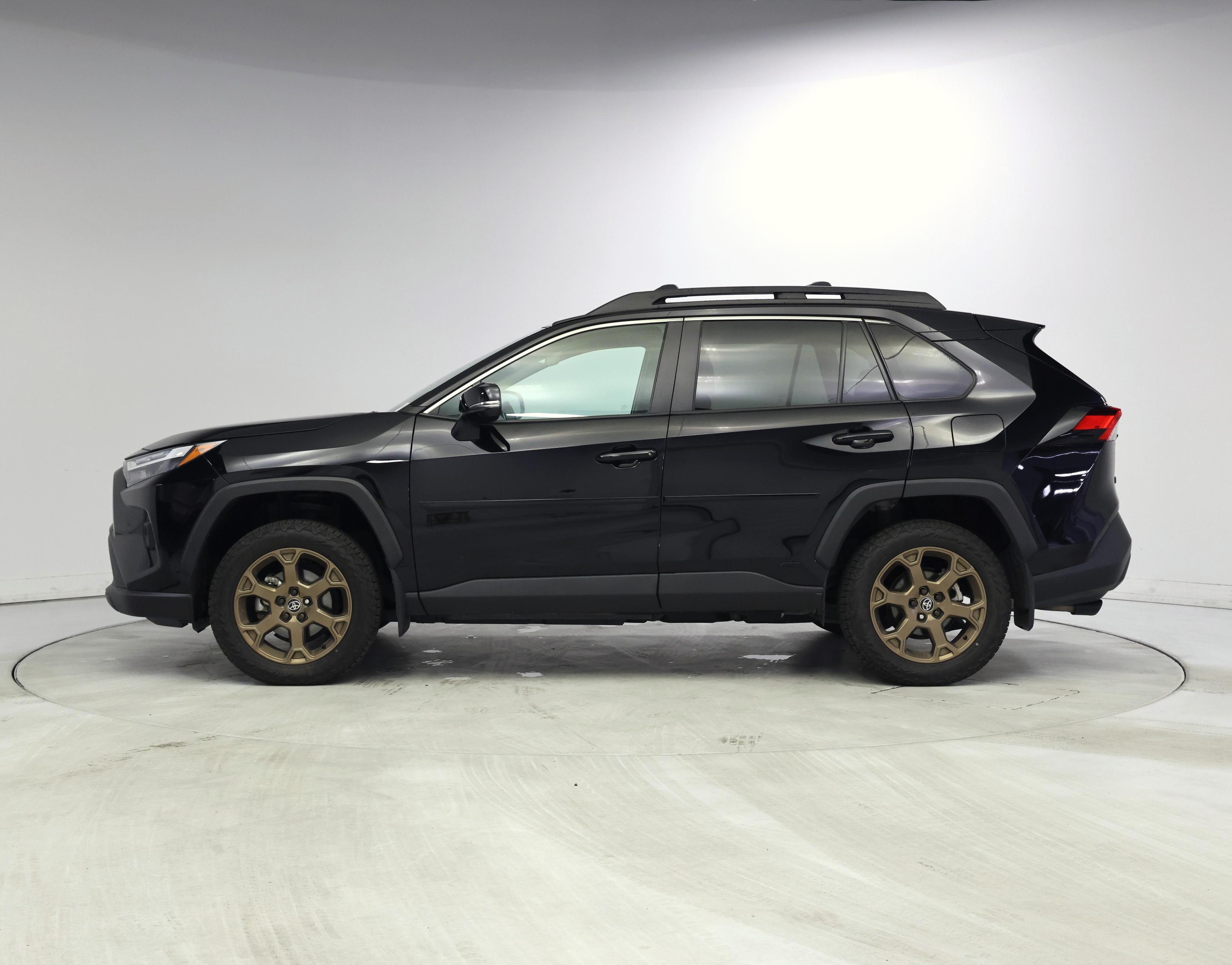 Thumbnail: 2024 Toyota RAV4 - 3