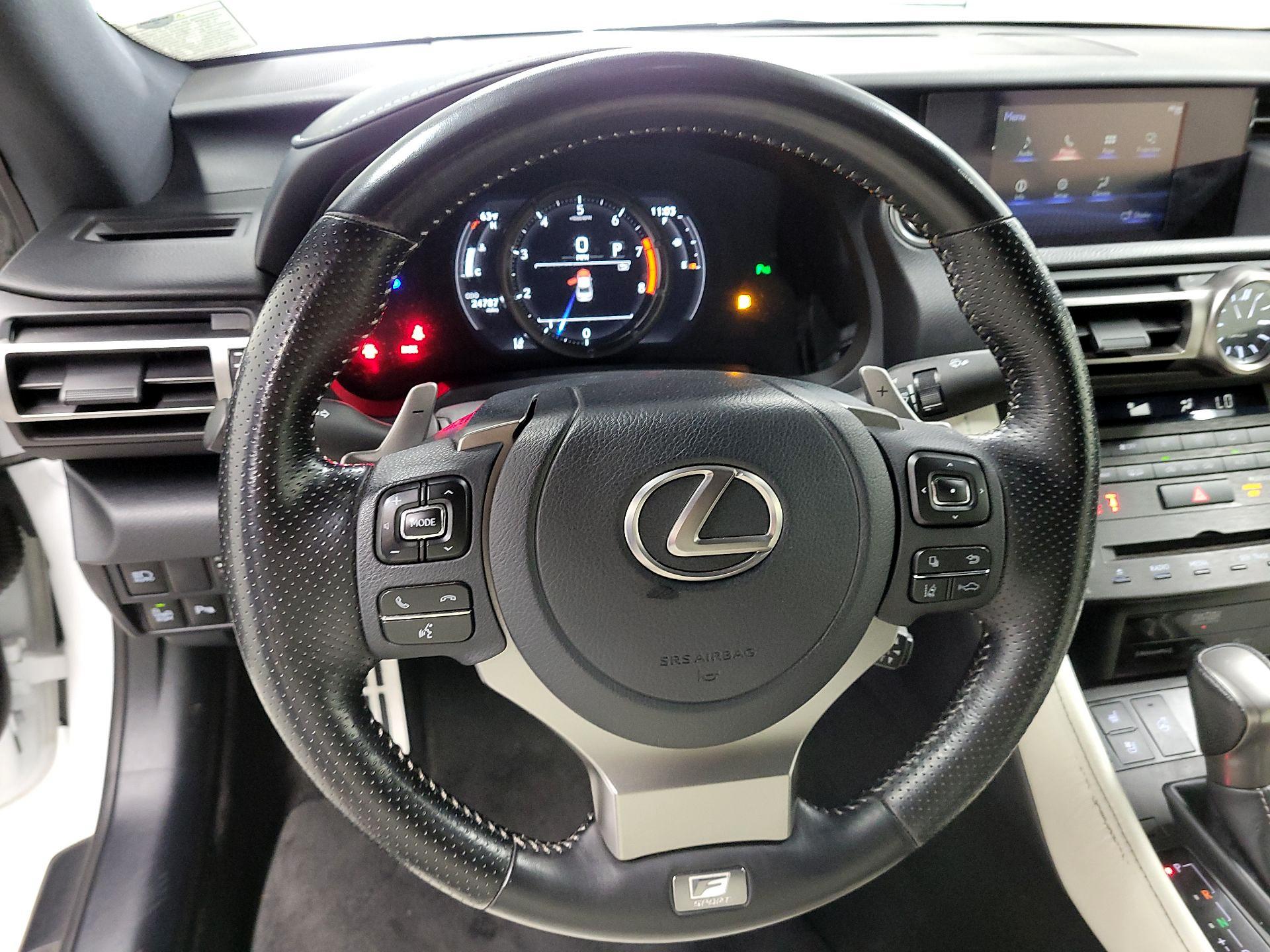 Thumbnail: 2021 Lexus RC - 10