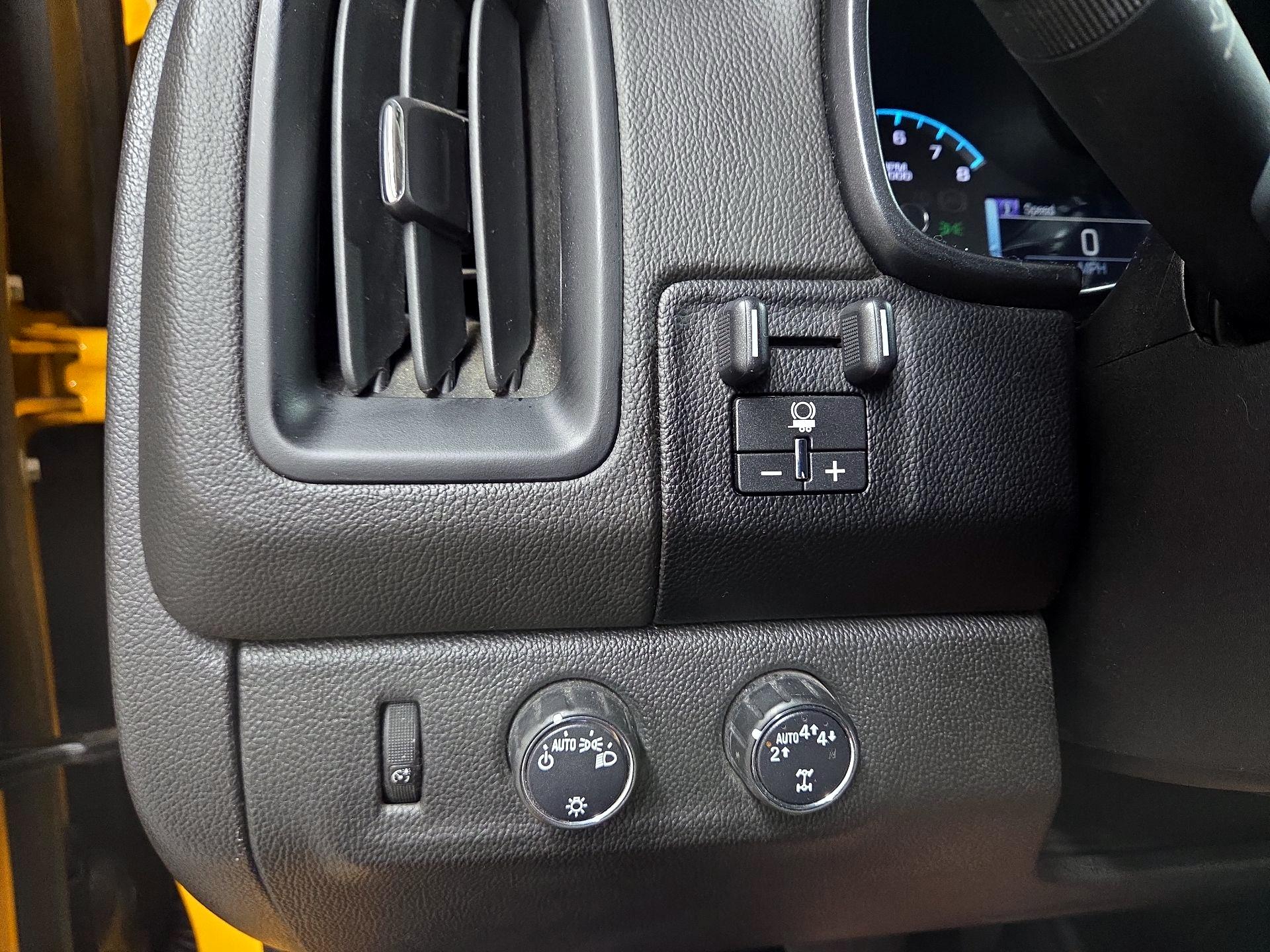 Thumbnail: 2018 Chevrolet Colorado - 11