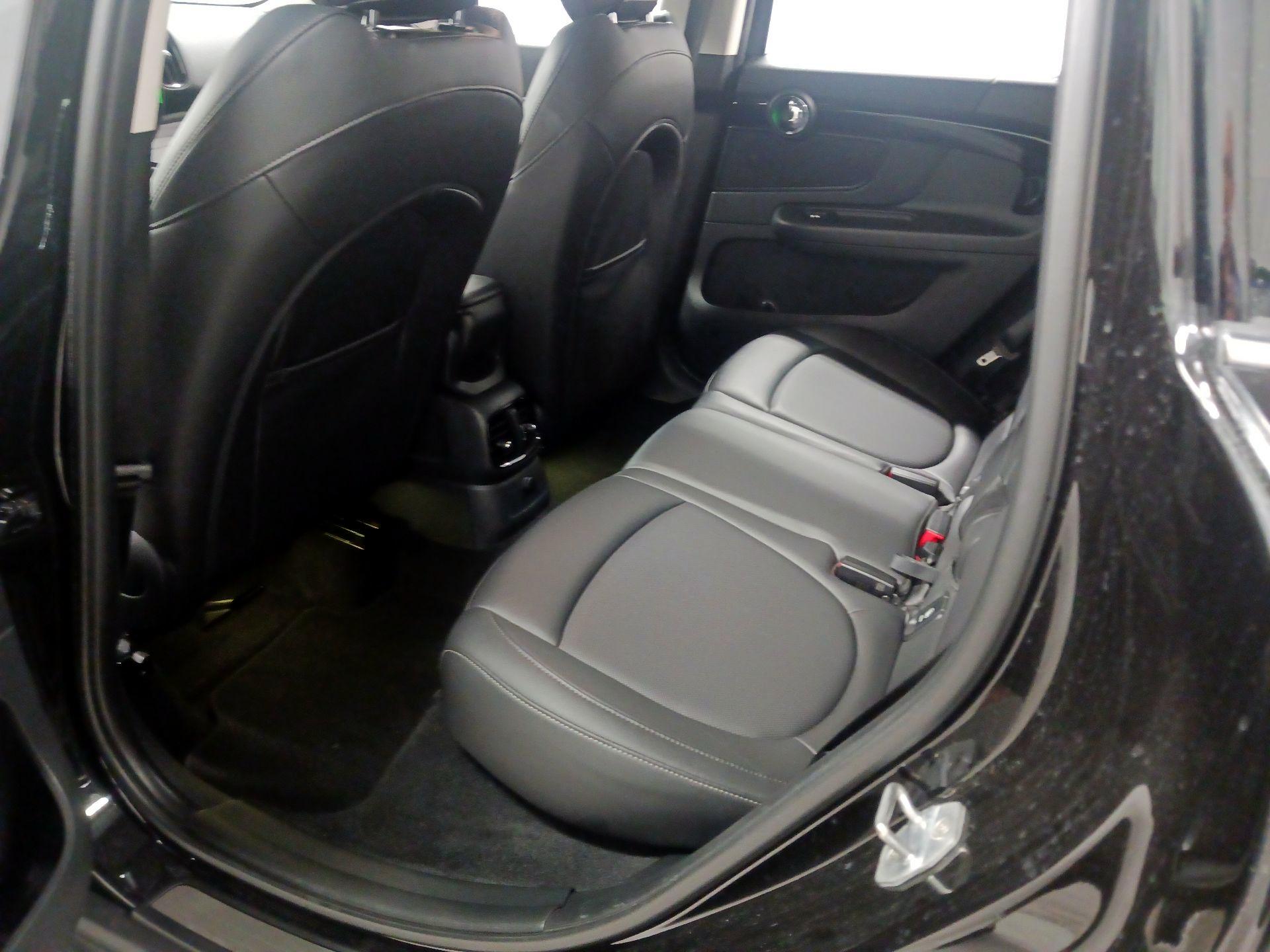 Thumbnail: 2019 MINI Cooper Countryman - 14