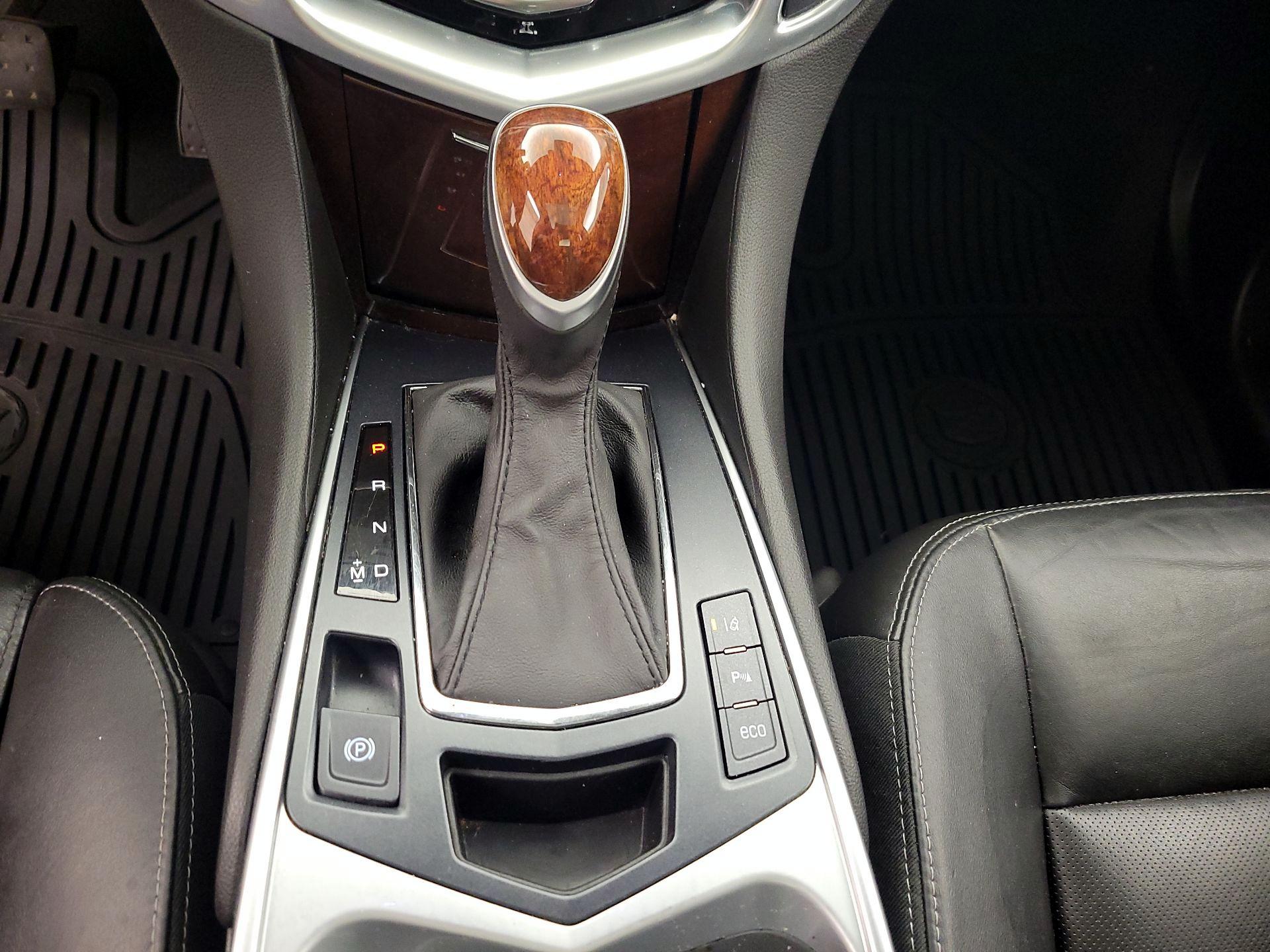 Thumbnail: 2016 Cadillac SRX - 17
