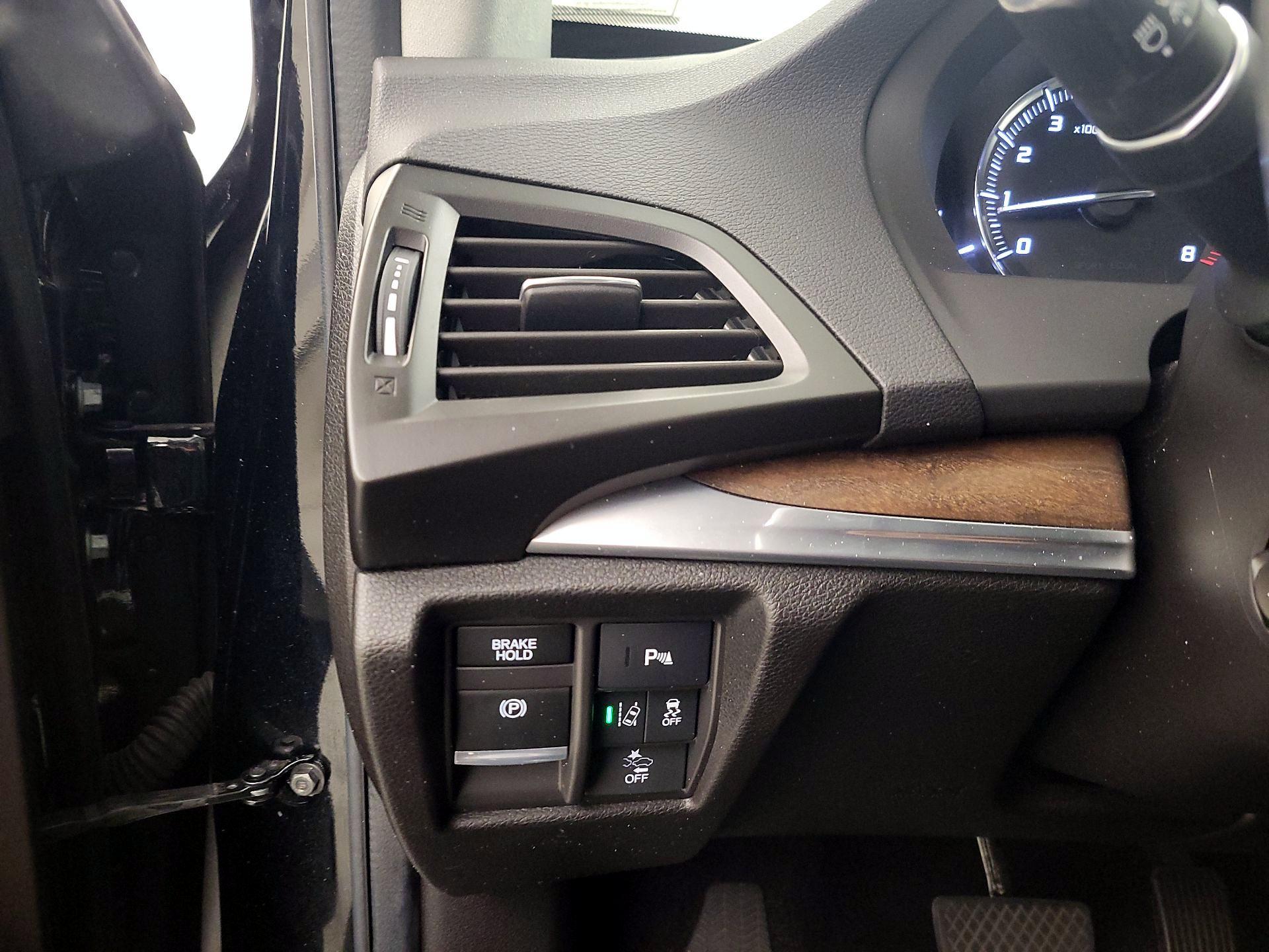 Thumbnail: 2019 Acura MDX - 13