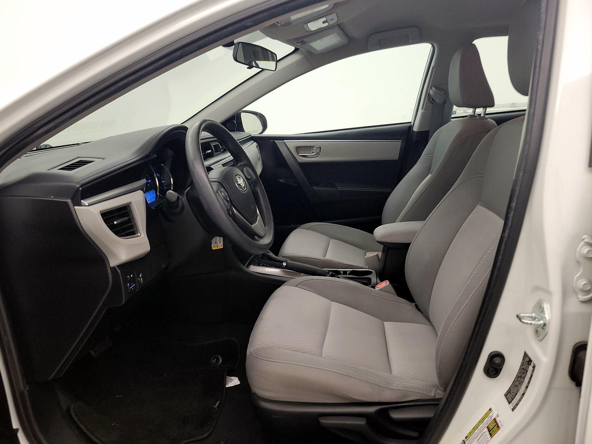 Thumbnail: 2015 Toyota Corolla - 11