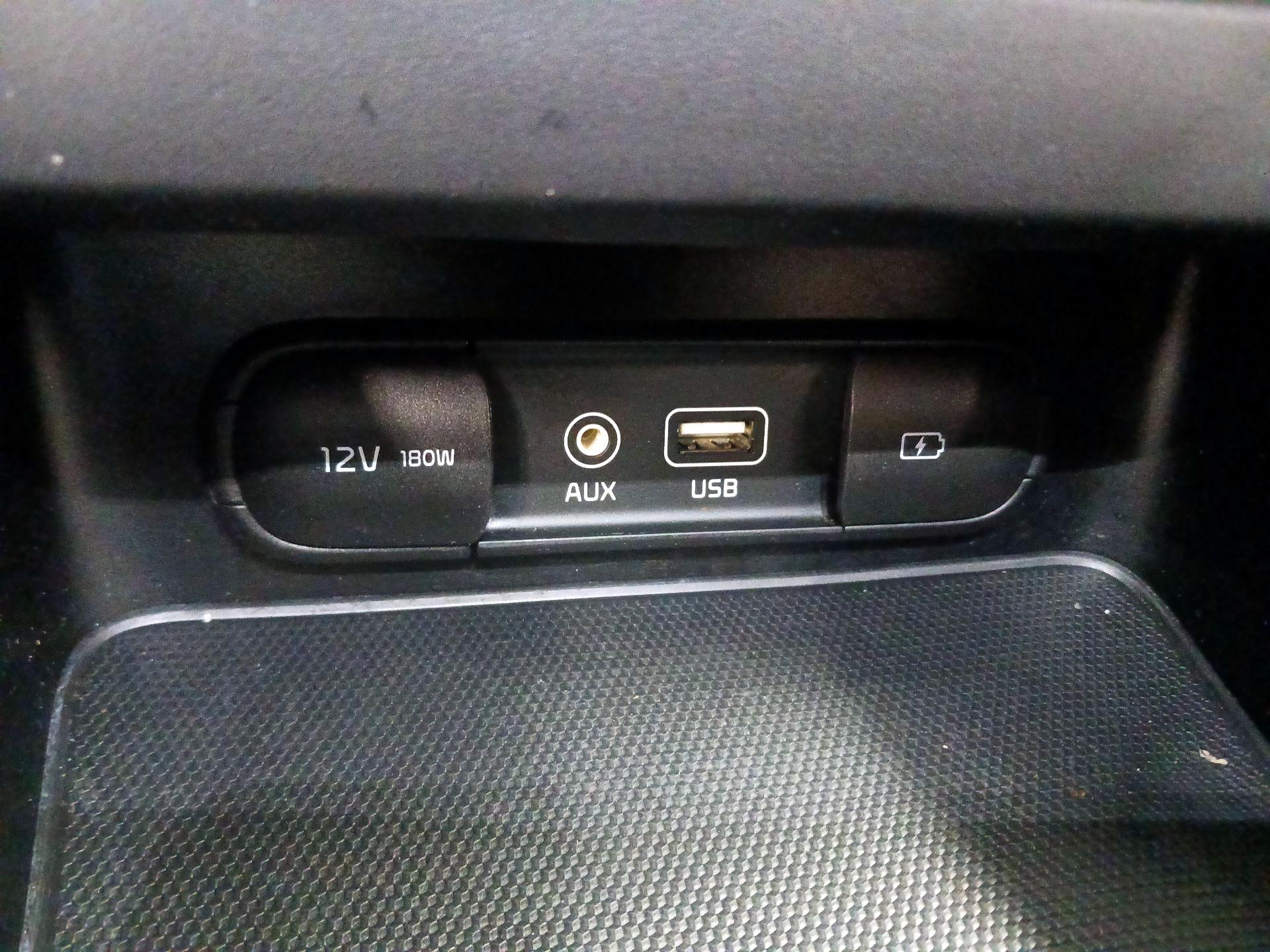 Thumbnail: 2021 Kia Forte - 16