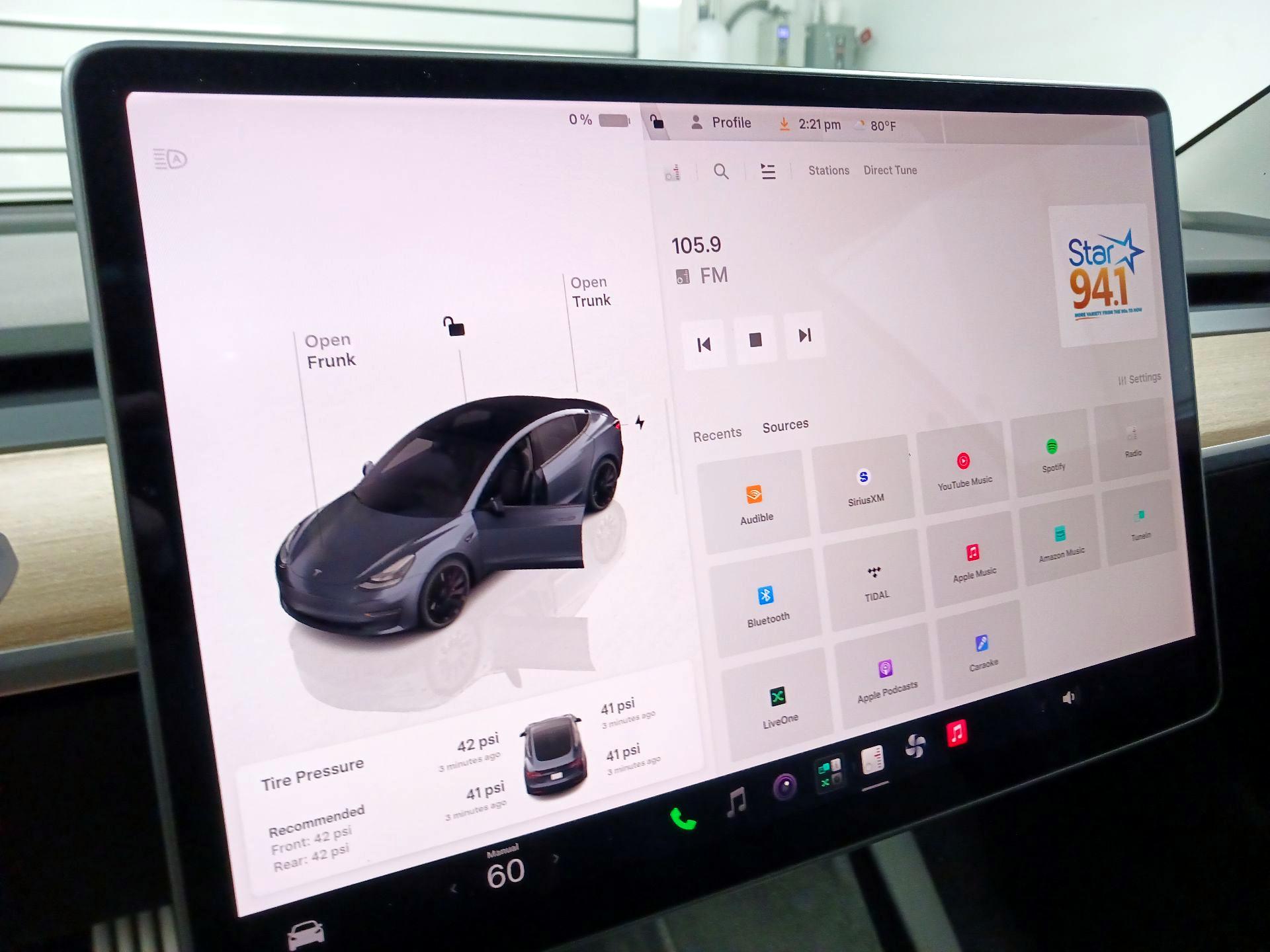 Thumbnail: 2022 Tesla Model 3 - 15
