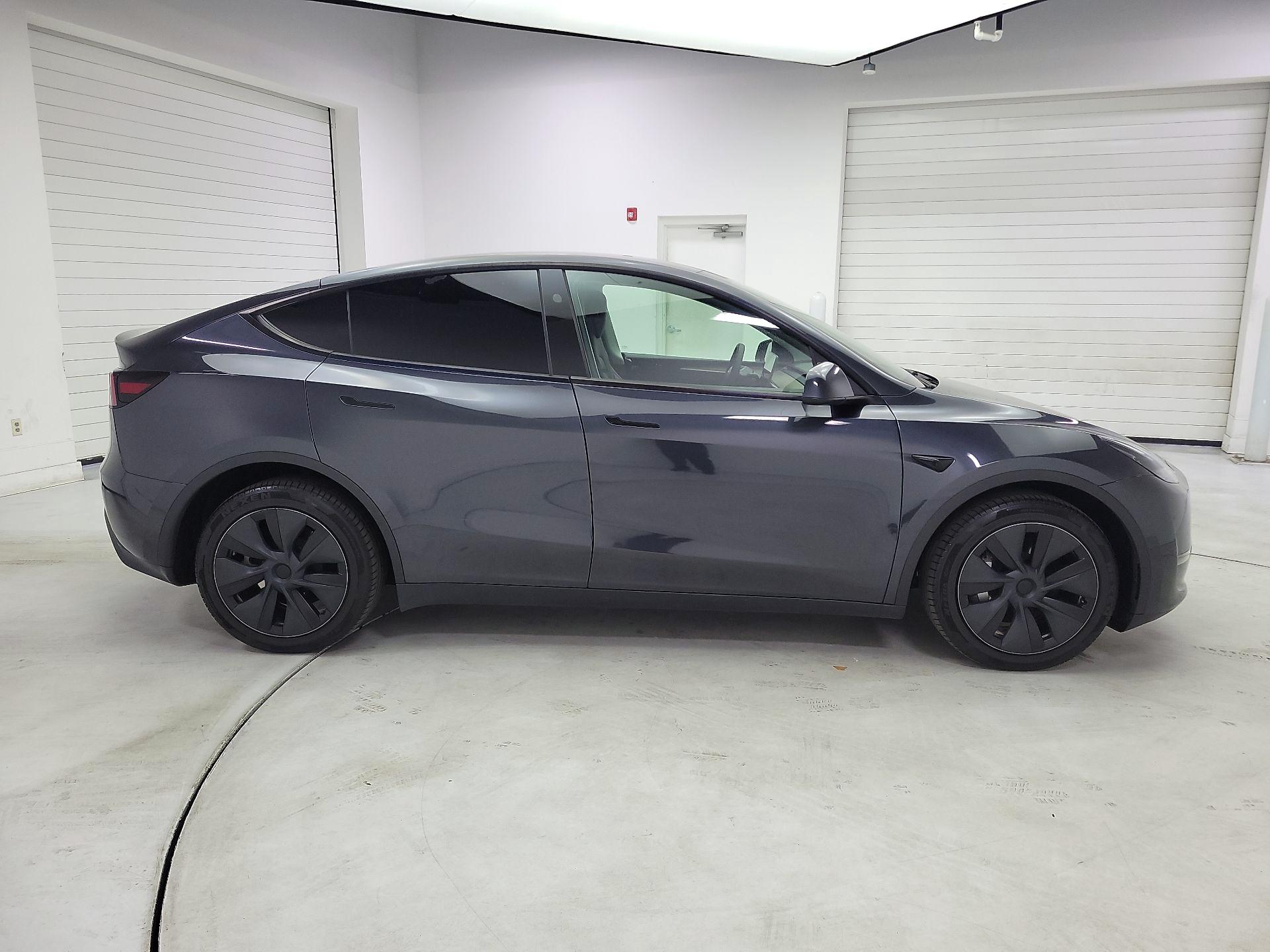 Thumbnail: 2024 Tesla Model Y - 4