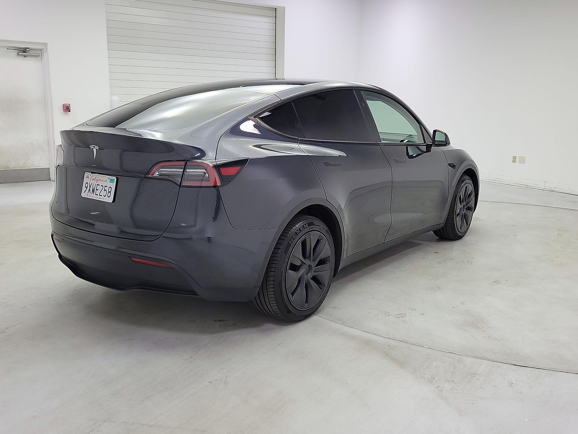 Thumbnail: 2024 Tesla Model Y - 5