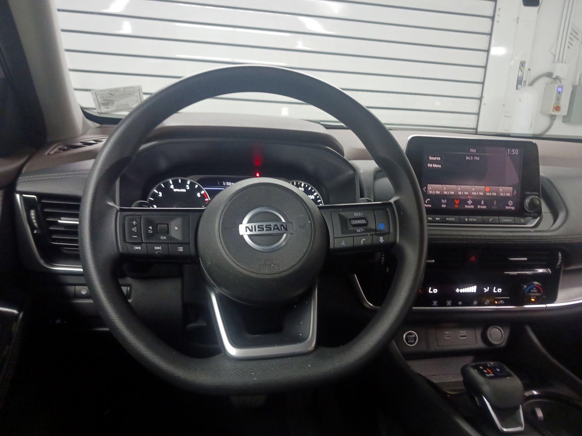Thumbnail: 2021 Nissan Rogue - 10