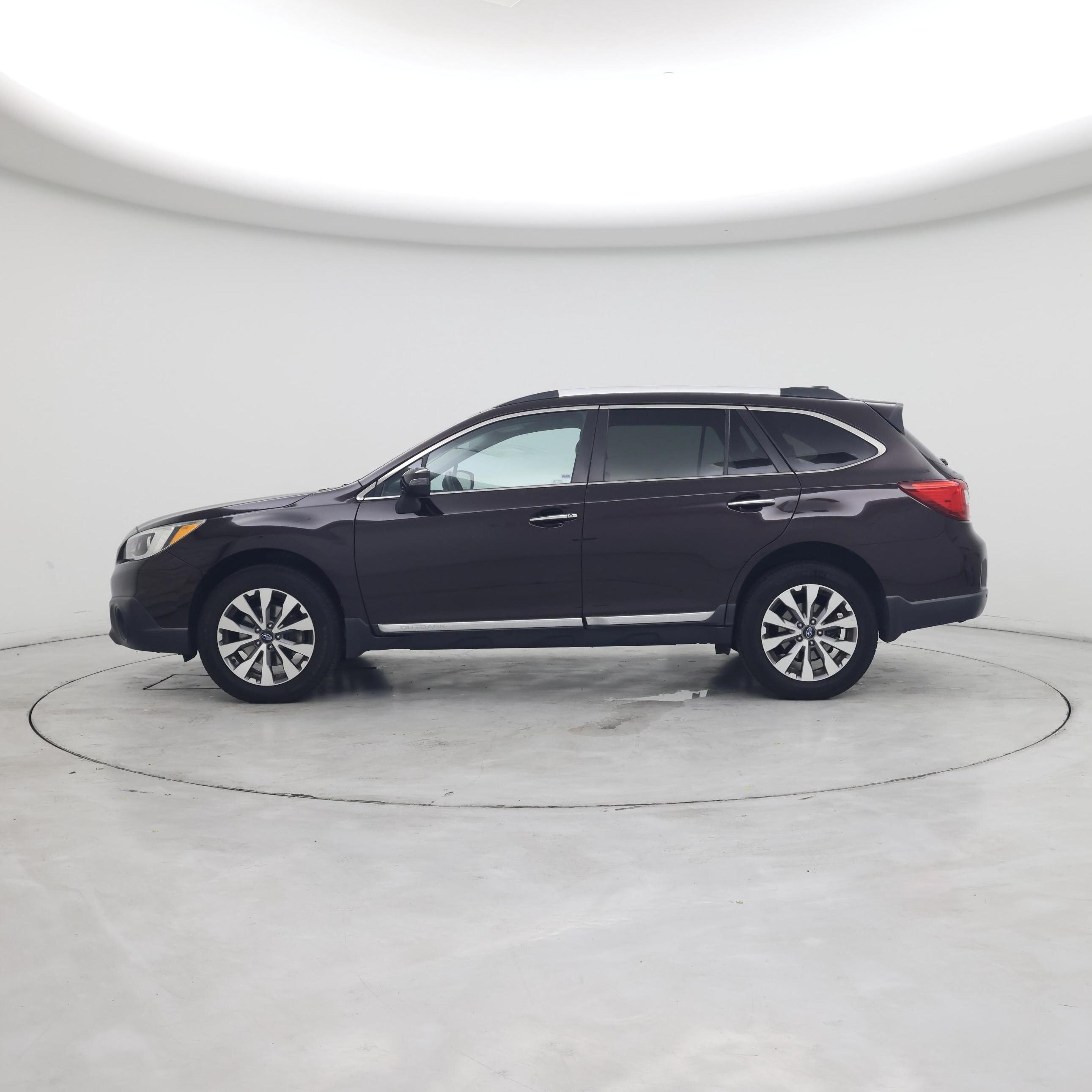 Thumbnail: 2017 Subaru Outback - 3