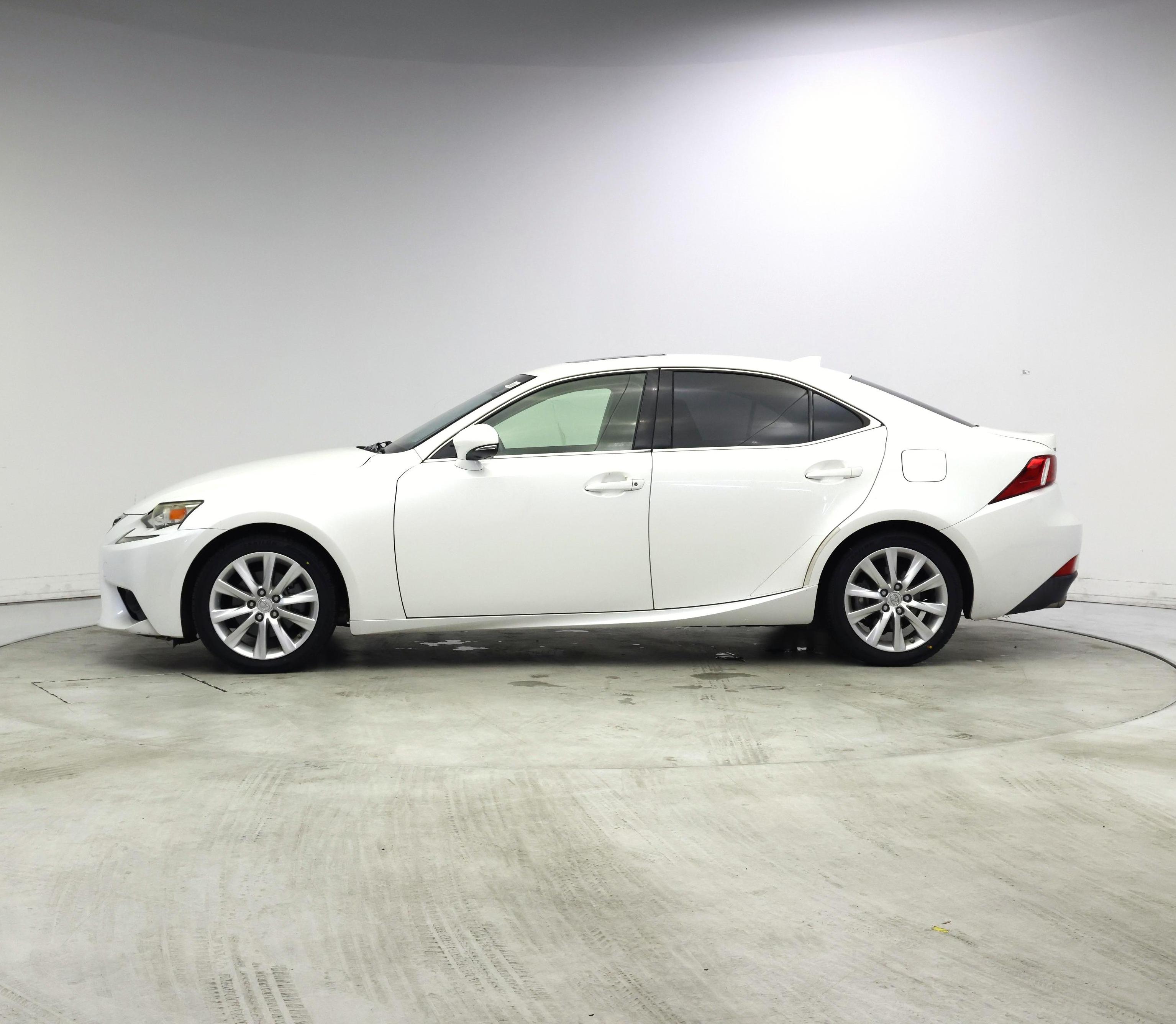 Thumbnail: 2014 Lexus IS - 3
