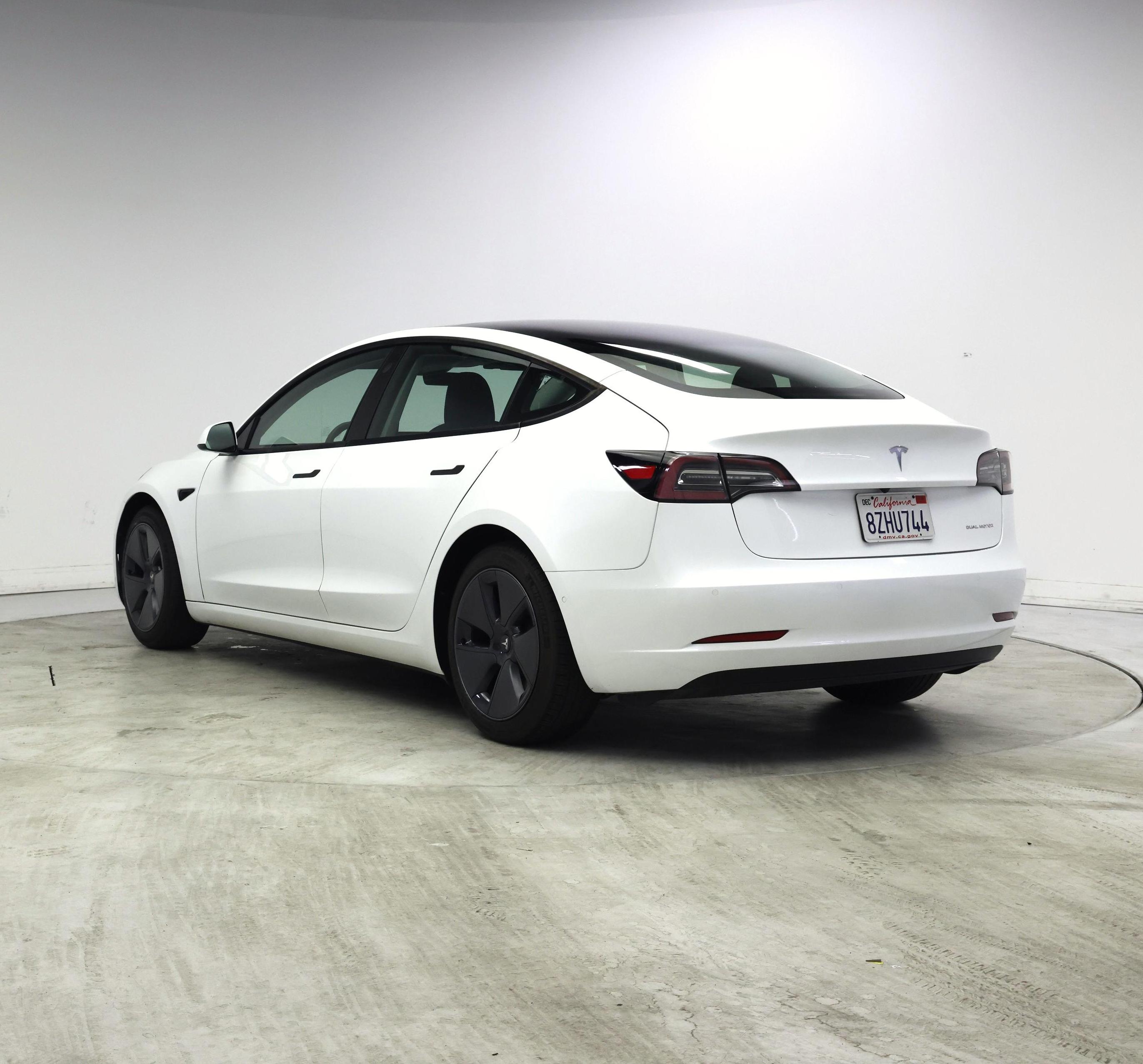 Thumbnail: 2022 Tesla Model 3 - 2