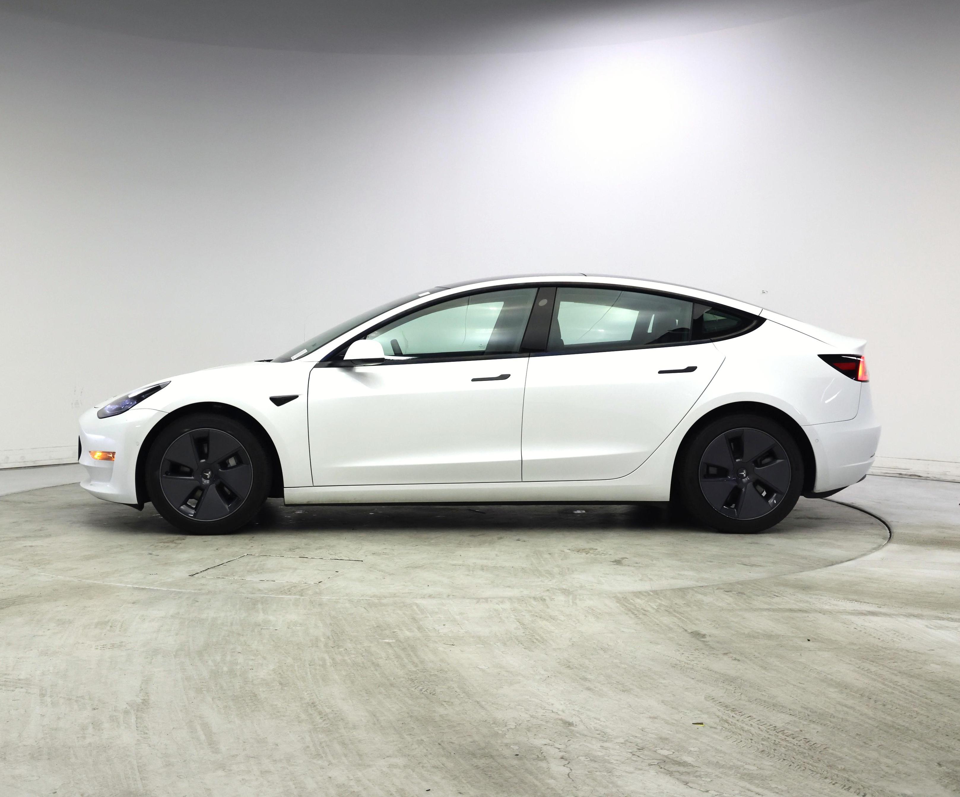 Thumbnail: 2022 Tesla Model 3 - 3