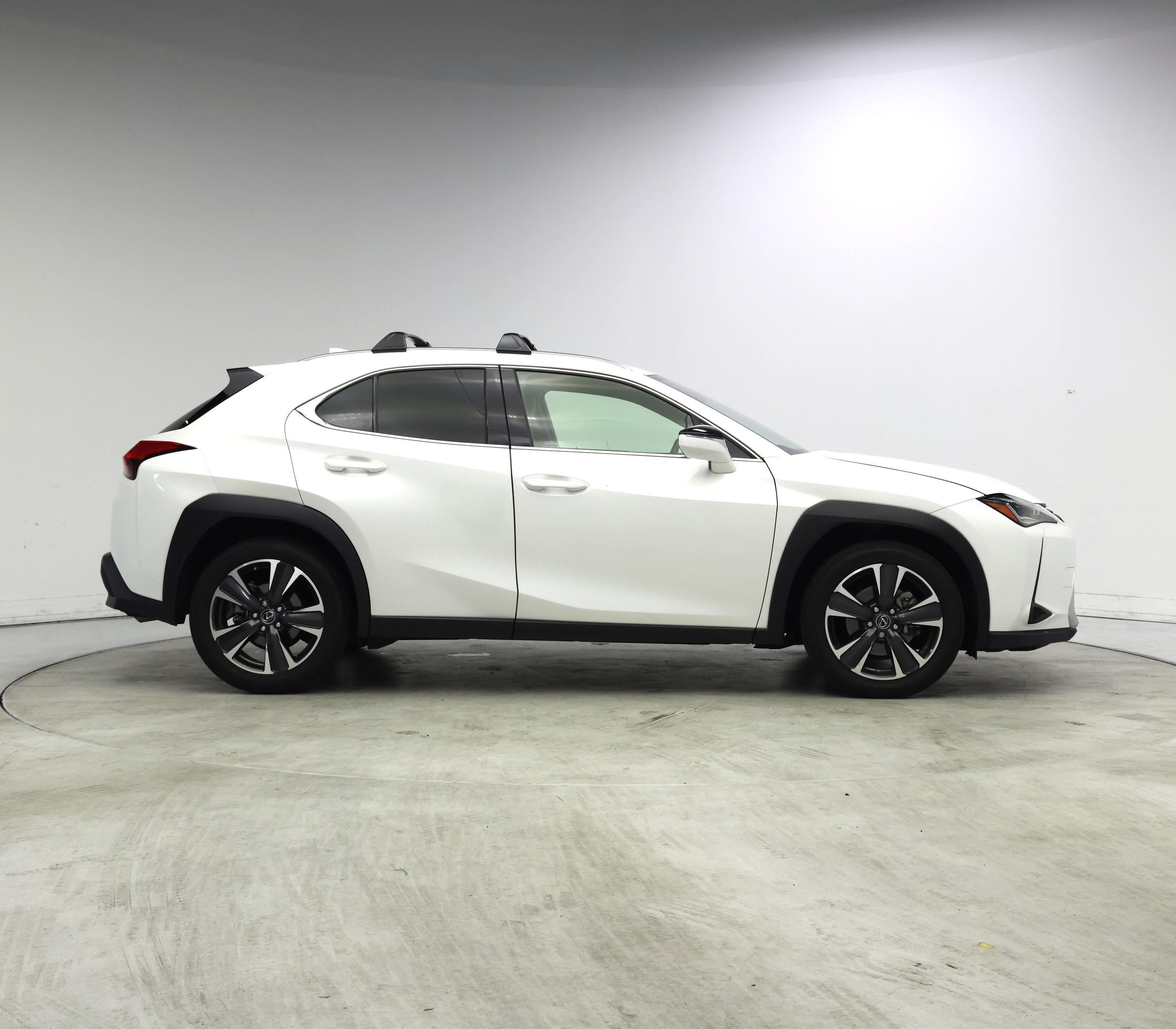 Thumbnail: 2019 Lexus UX - 7