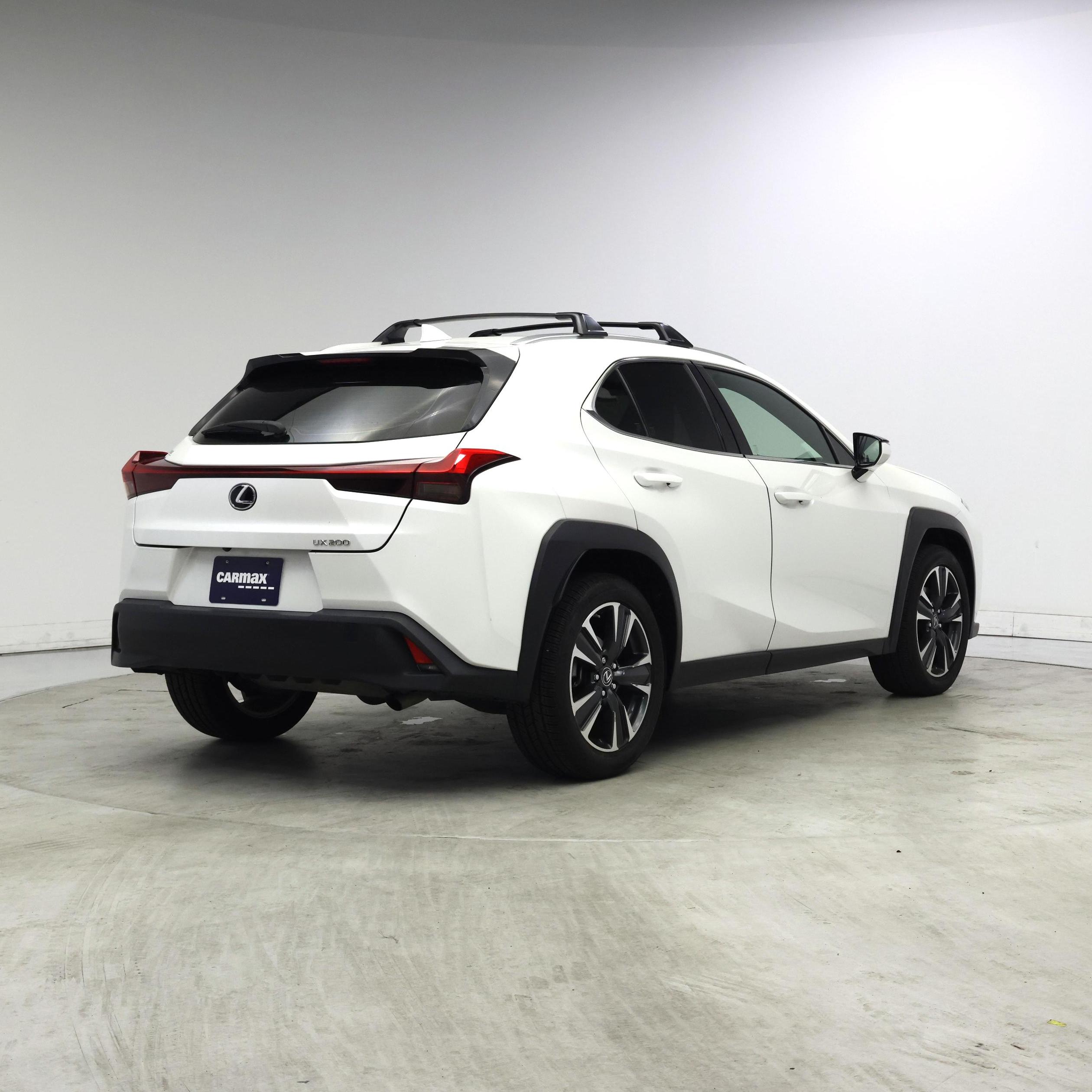 Thumbnail: 2019 Lexus UX - 8