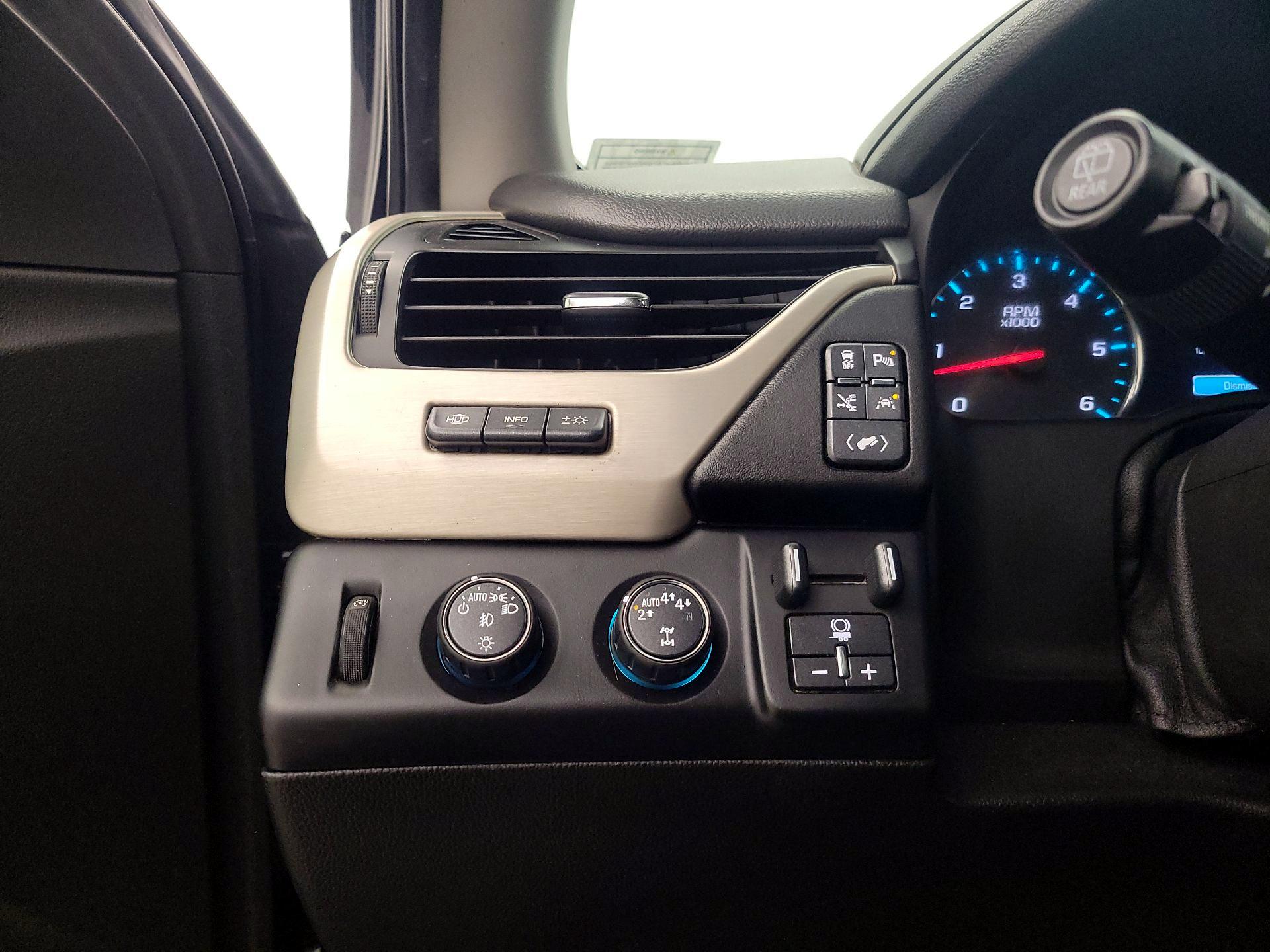 Thumbnail: 2018 GMC Yukon XL - 13