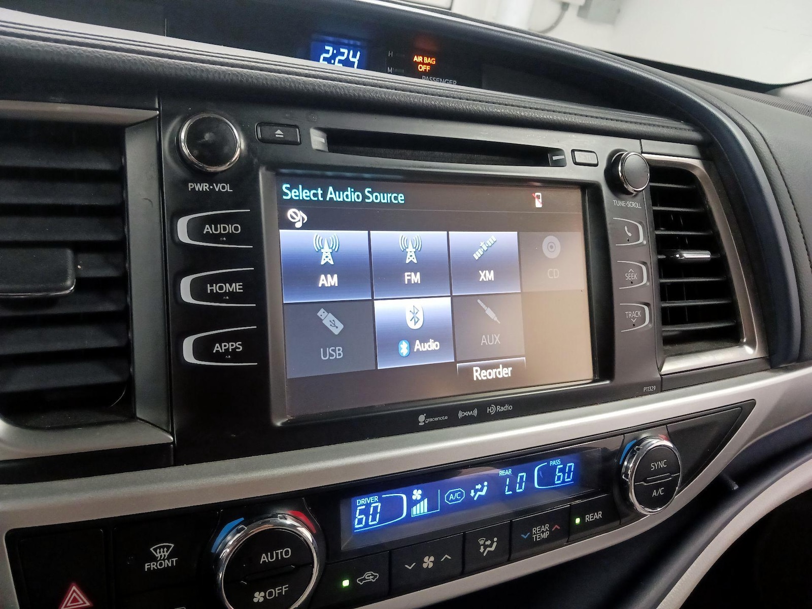 2018 Toyota Highlander LE Plus - Photo 16