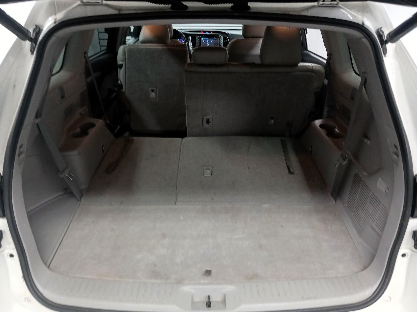 2018 Toyota Highlander LE Plus - Photo 23
