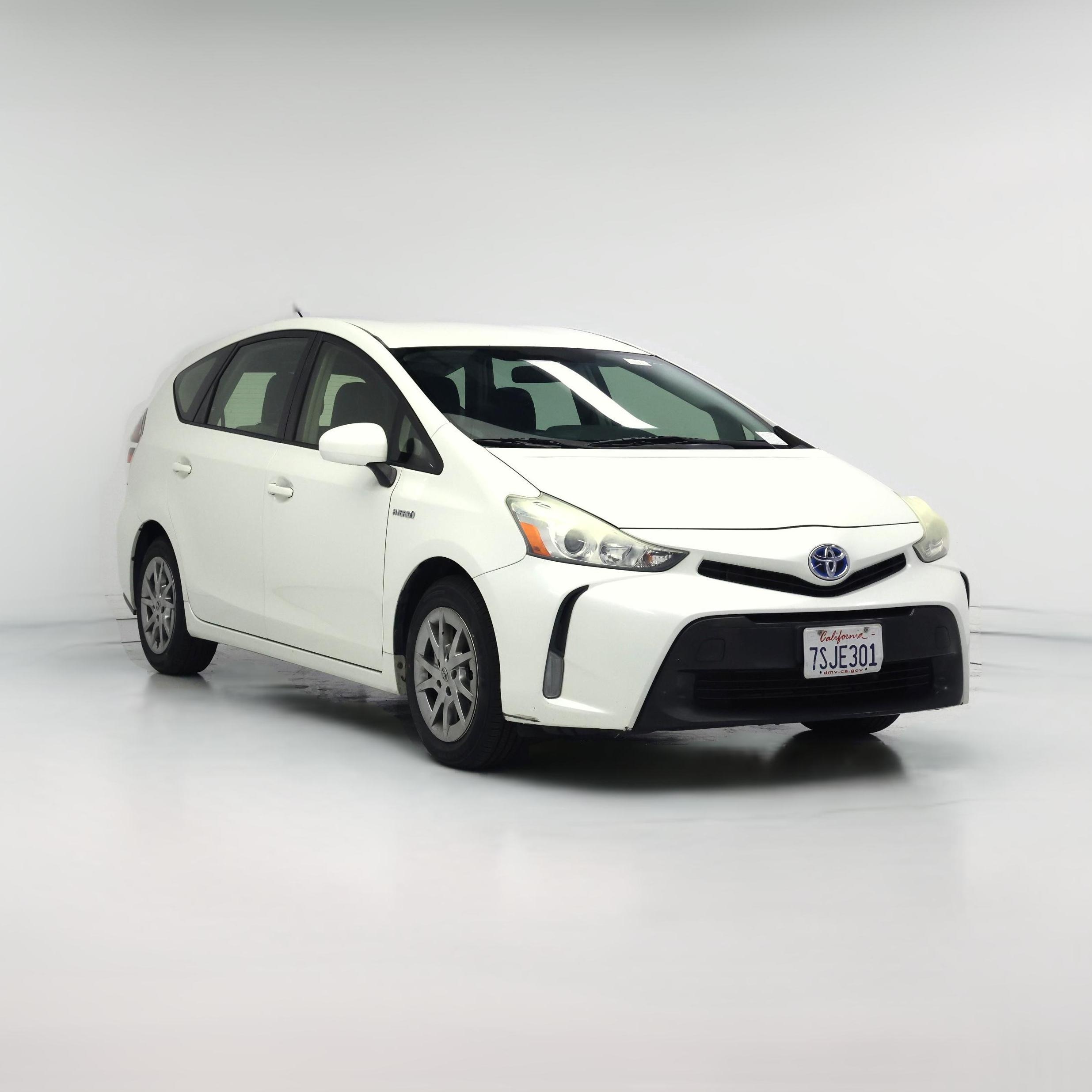 Thumbnail: 2016 Toyota Prius v - 1