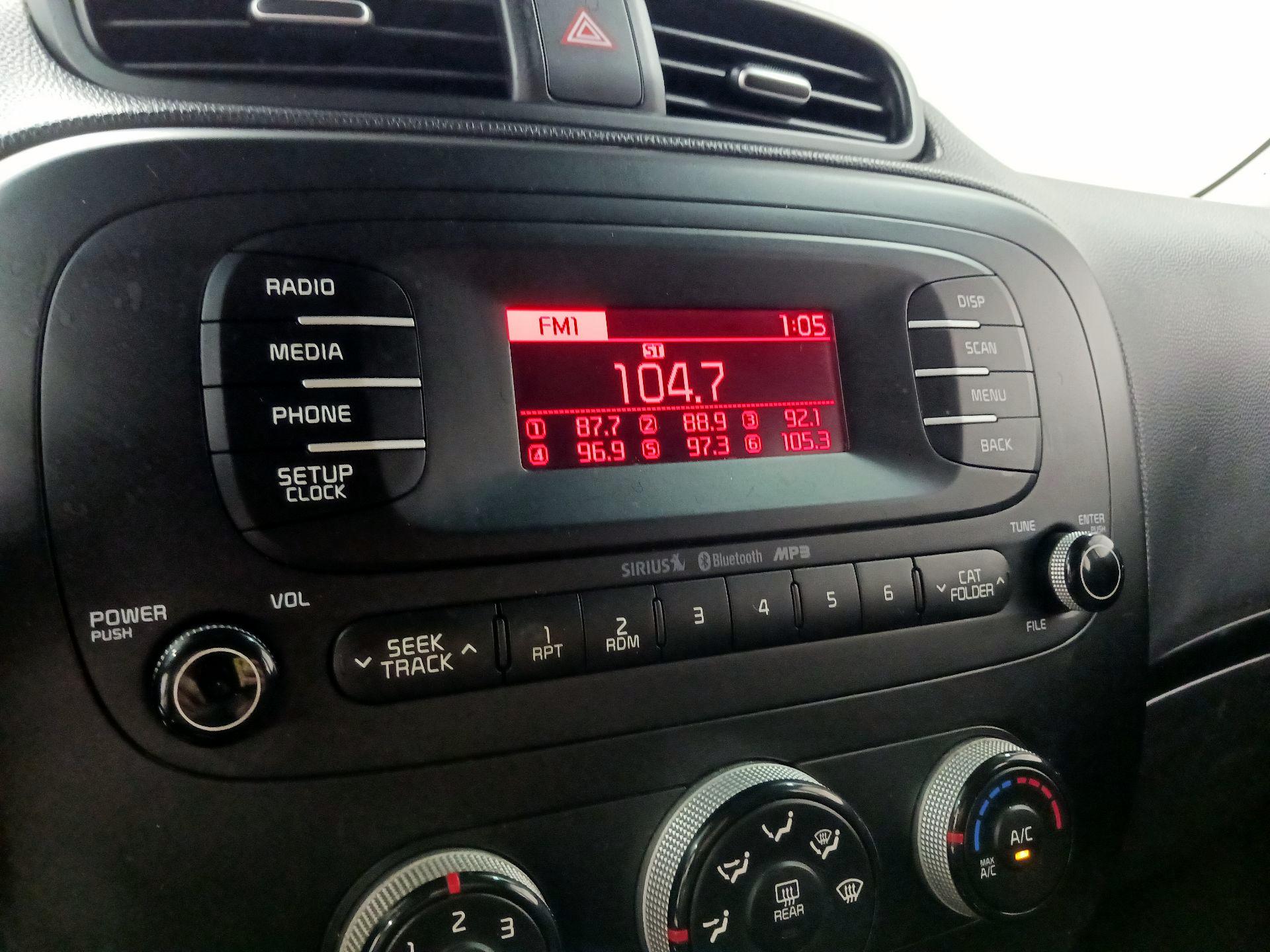 Thumbnail: 2014 Kia Soul - 12