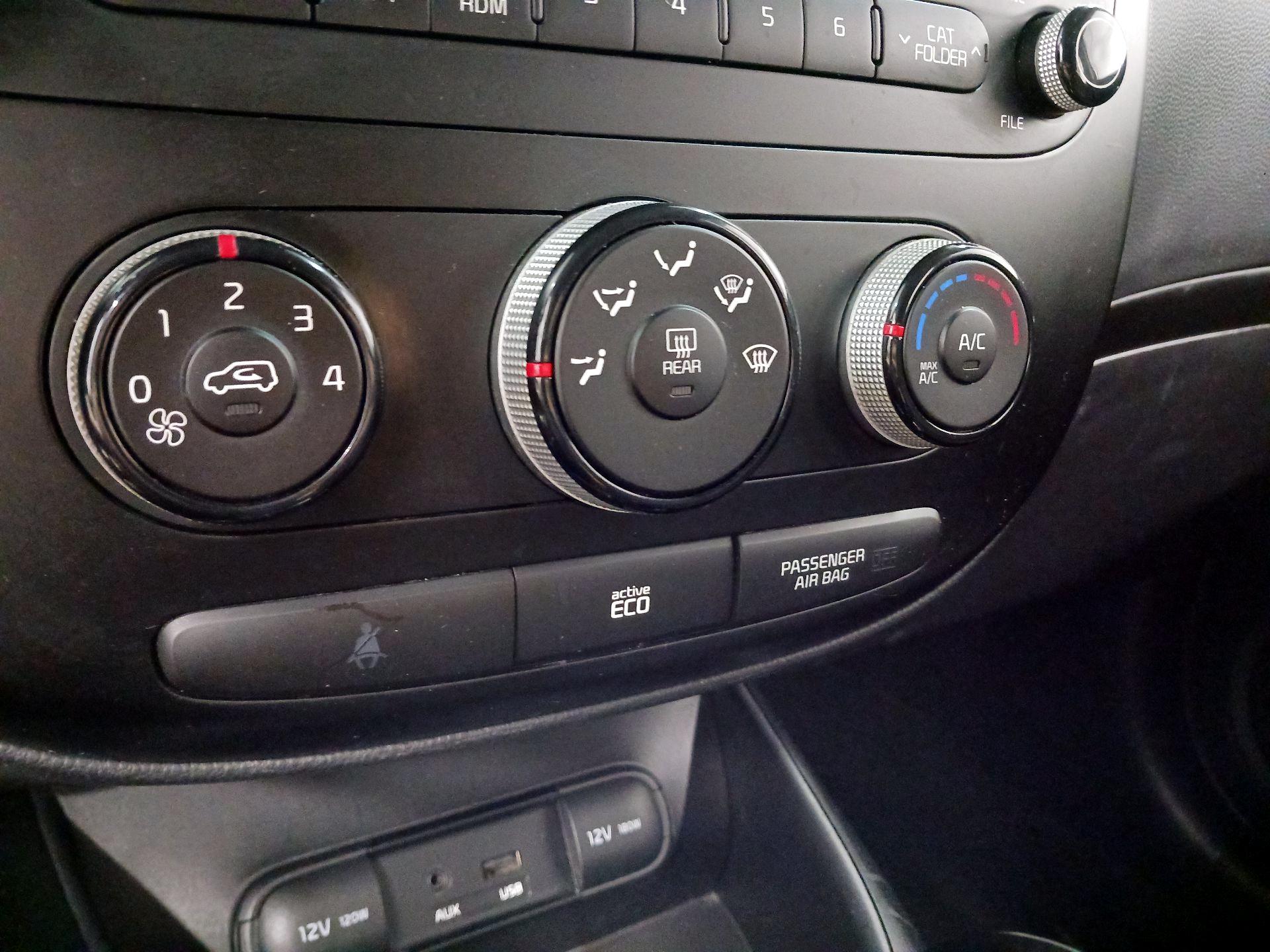 Thumbnail: 2014 Kia Soul - 13