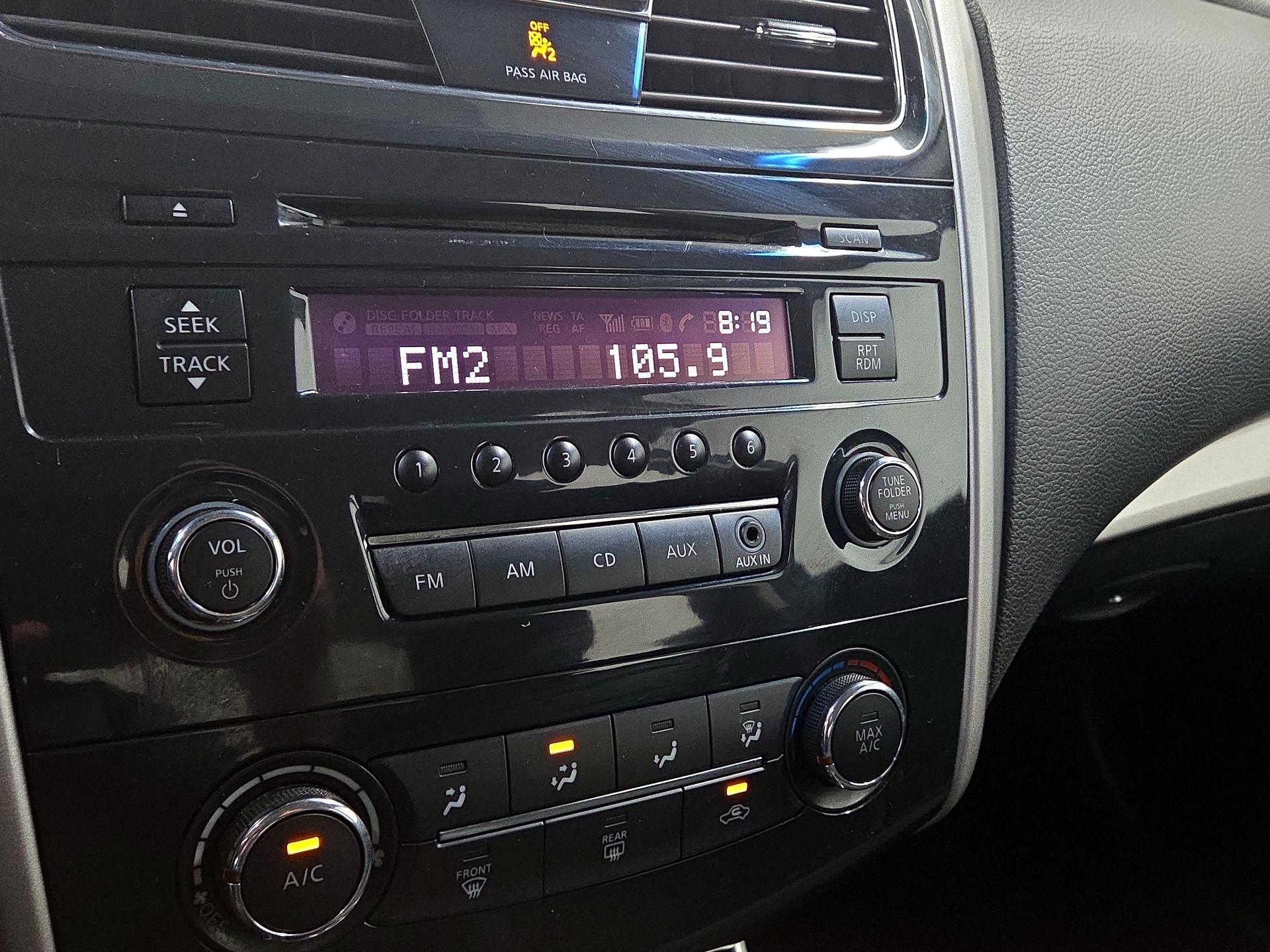Thumbnail: 2014 Nissan Altima - 12