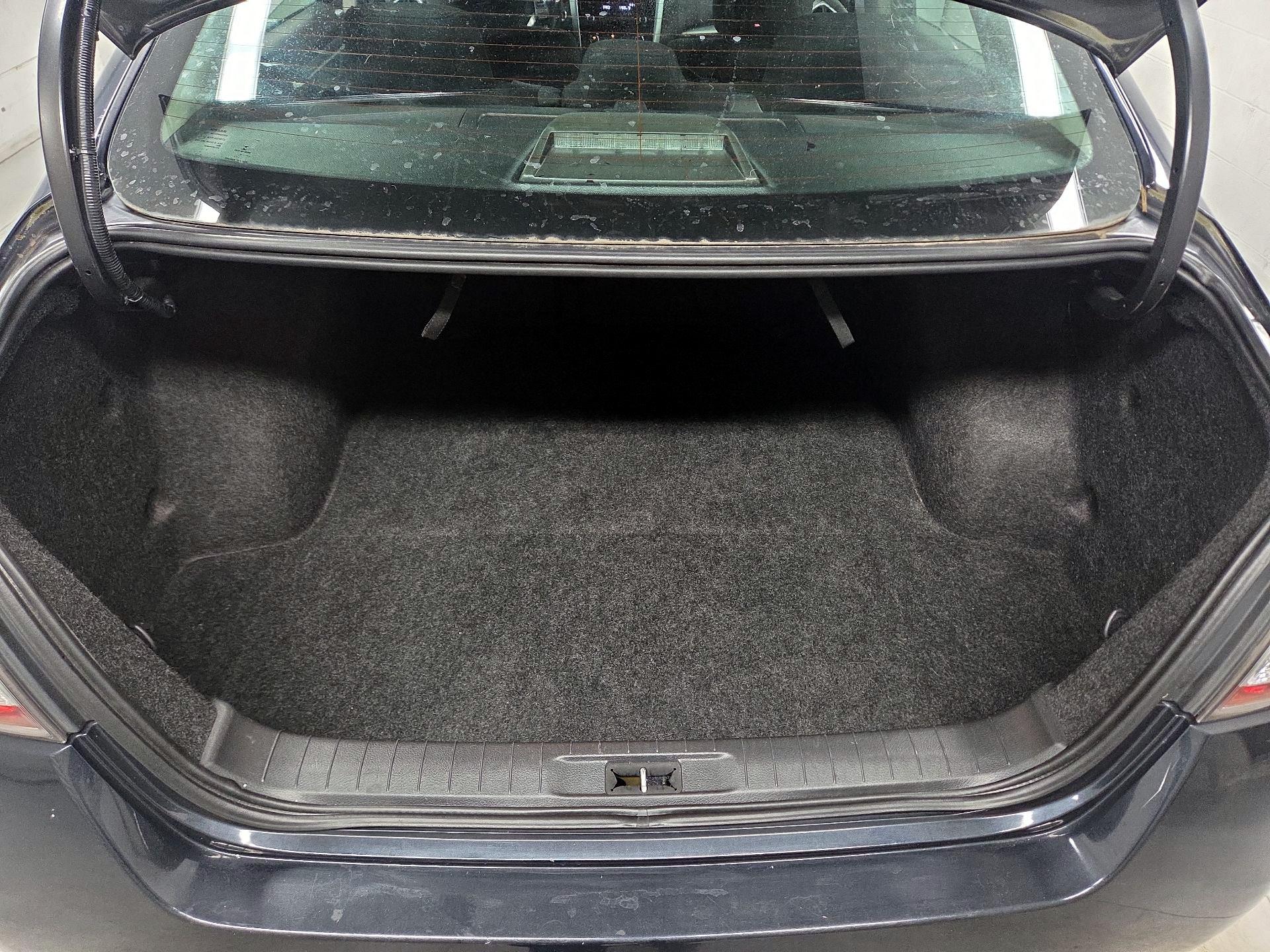 Thumbnail: 2014 Nissan Altima - 16