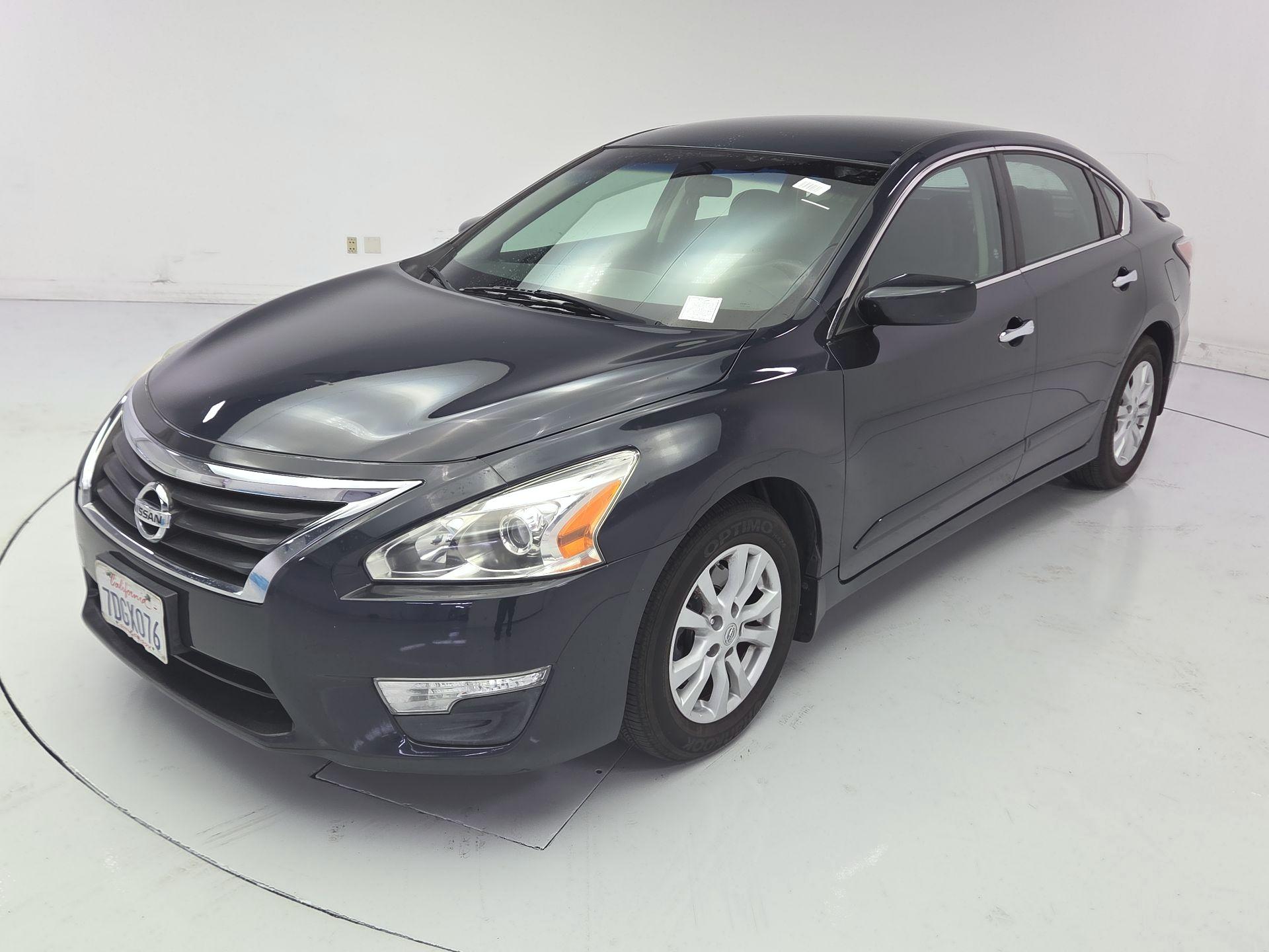 Thumbnail: 2014 Nissan Altima - 3