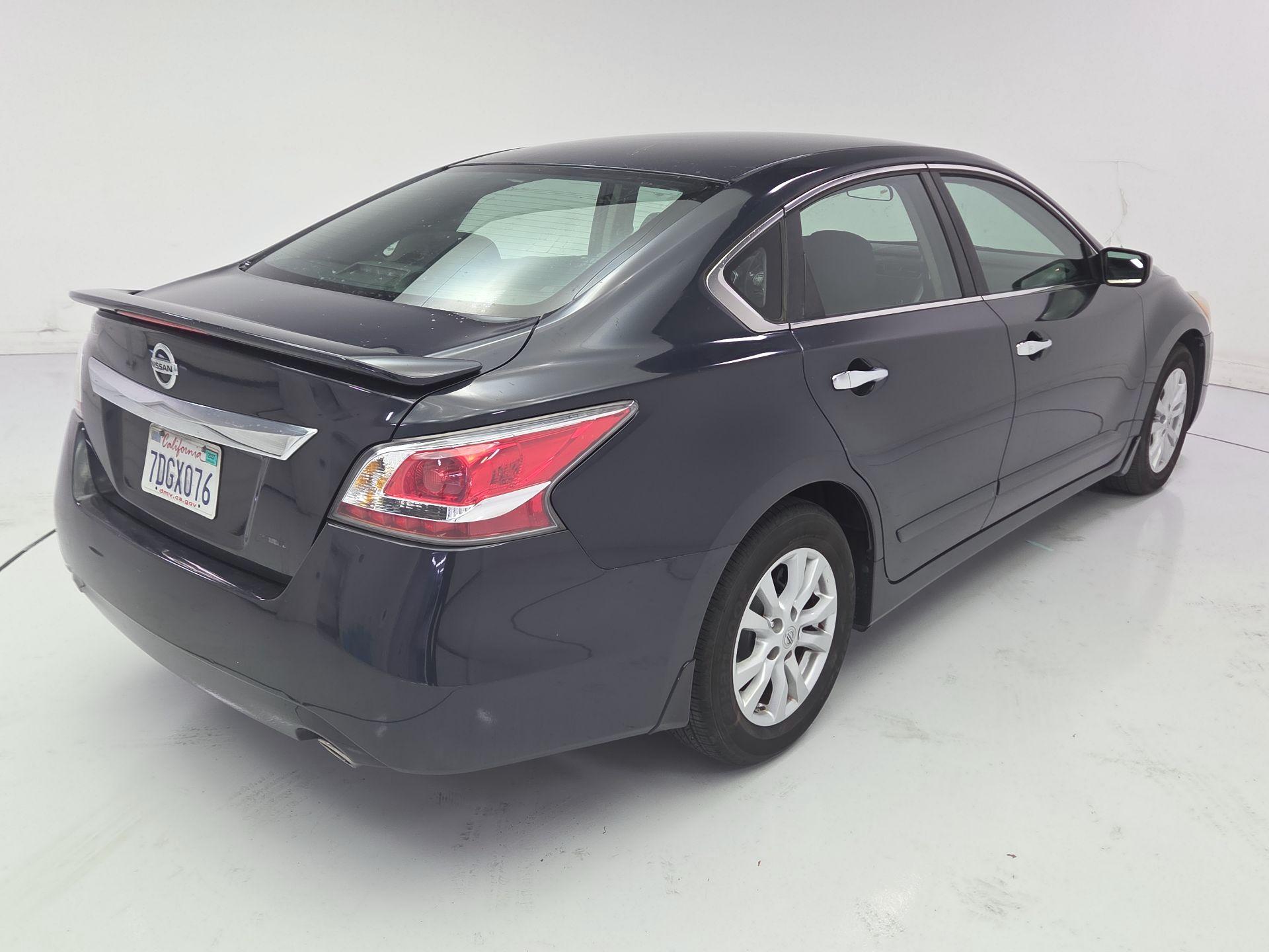 Thumbnail: 2014 Nissan Altima - 5