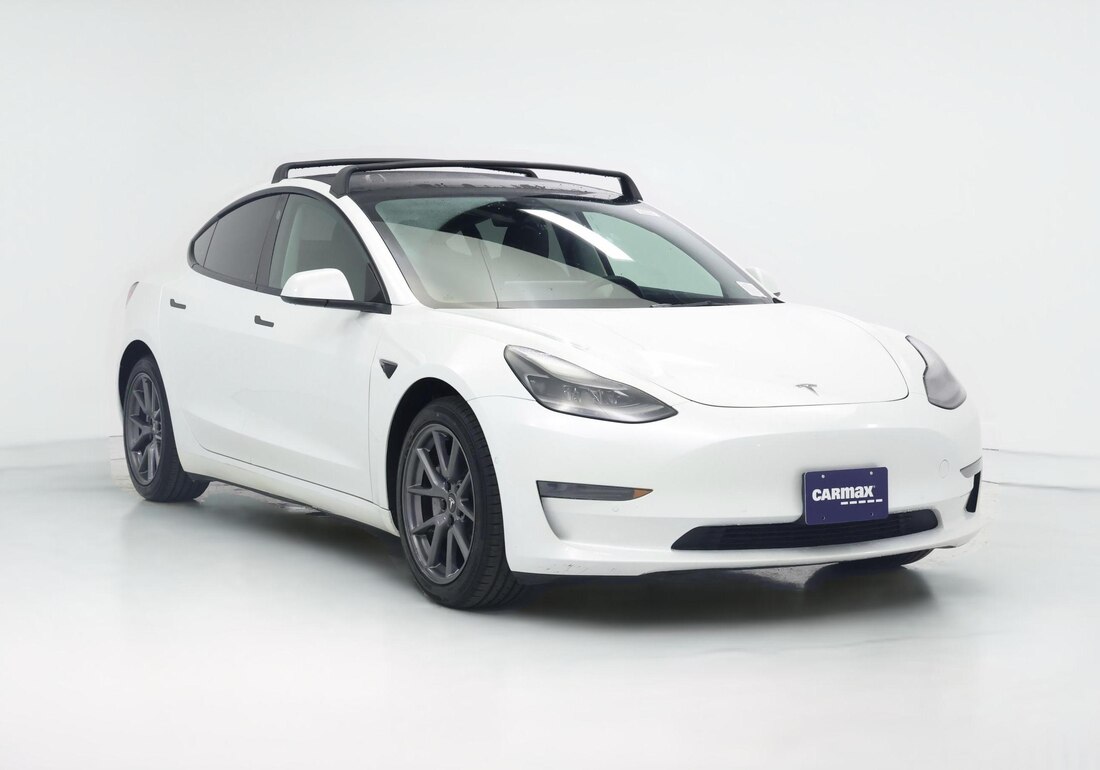 2022 Tesla Model 3 Rear-Wheel Drive in White — CarMax photo