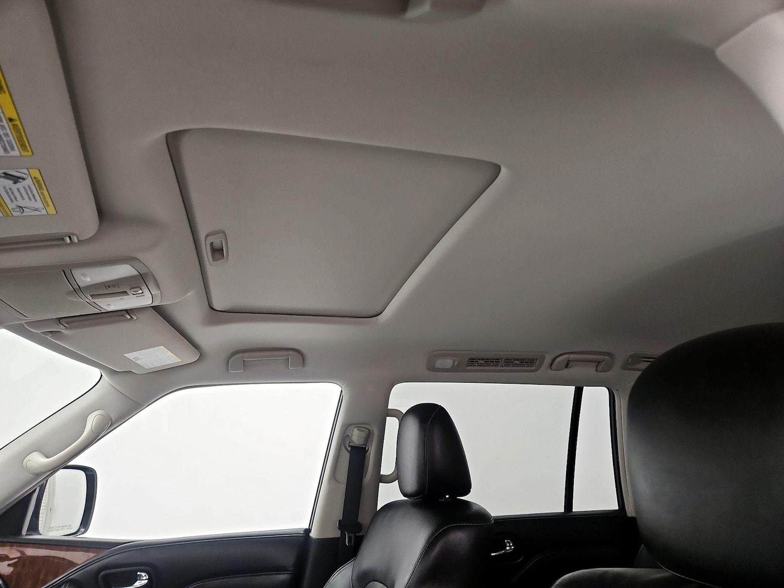 Sunroof(s) & Overhead Airbags