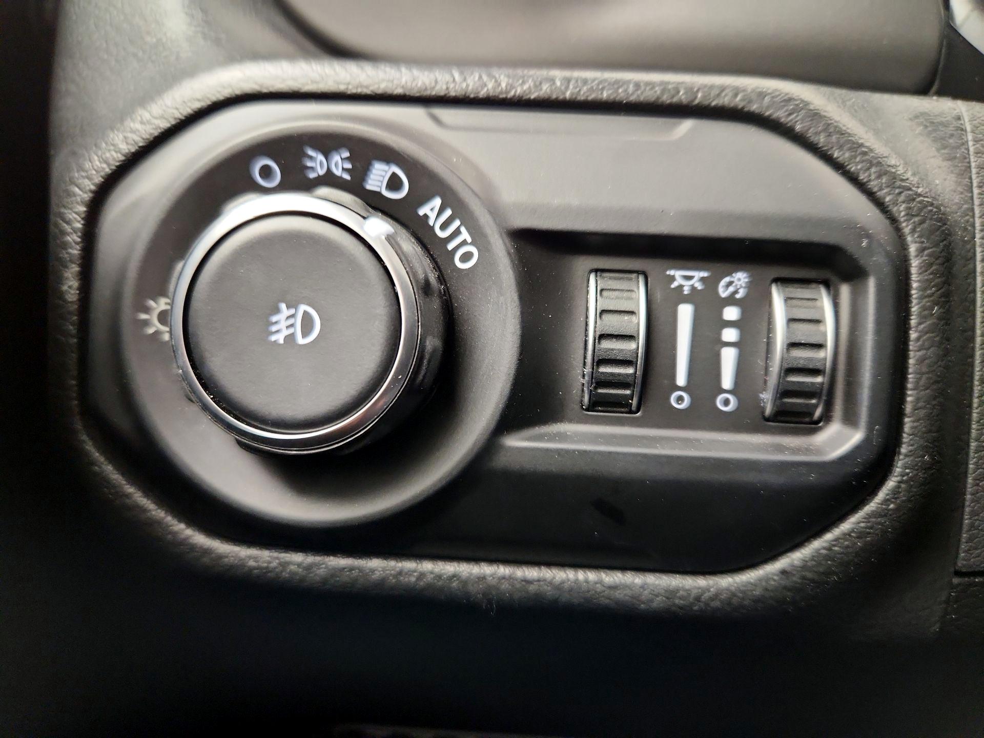 Thumbnail: 2021 Jeep Wrangler - 13