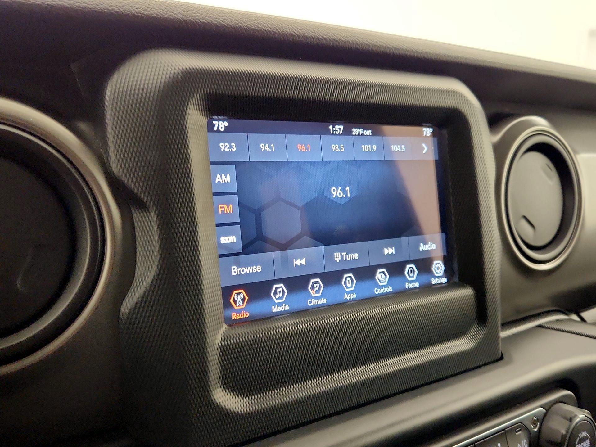 Thumbnail: 2021 Jeep Wrangler - 15