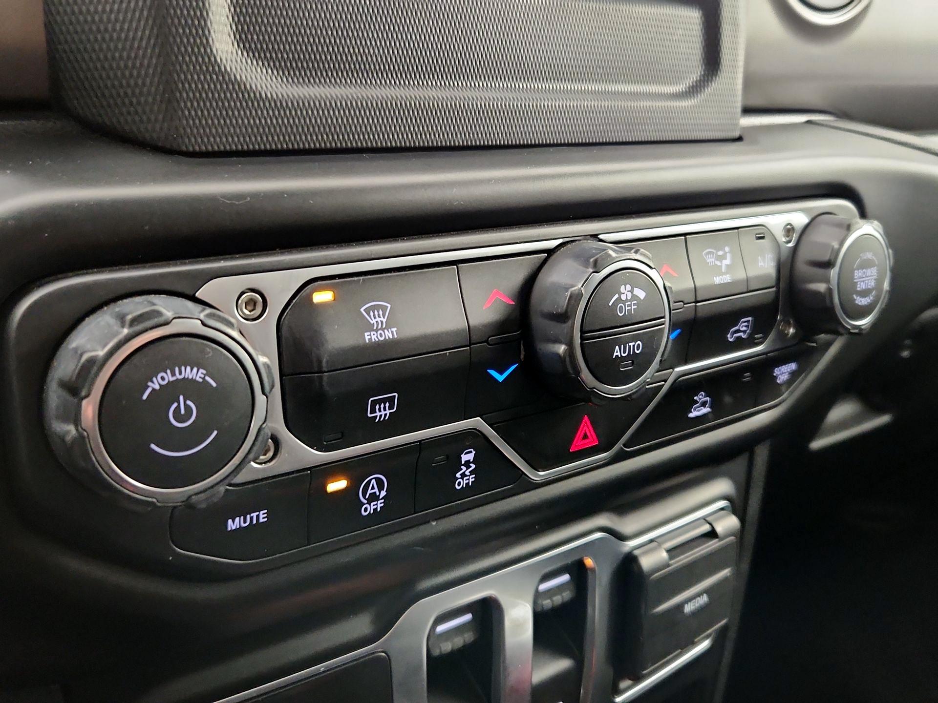 Thumbnail: 2021 Jeep Wrangler - 16