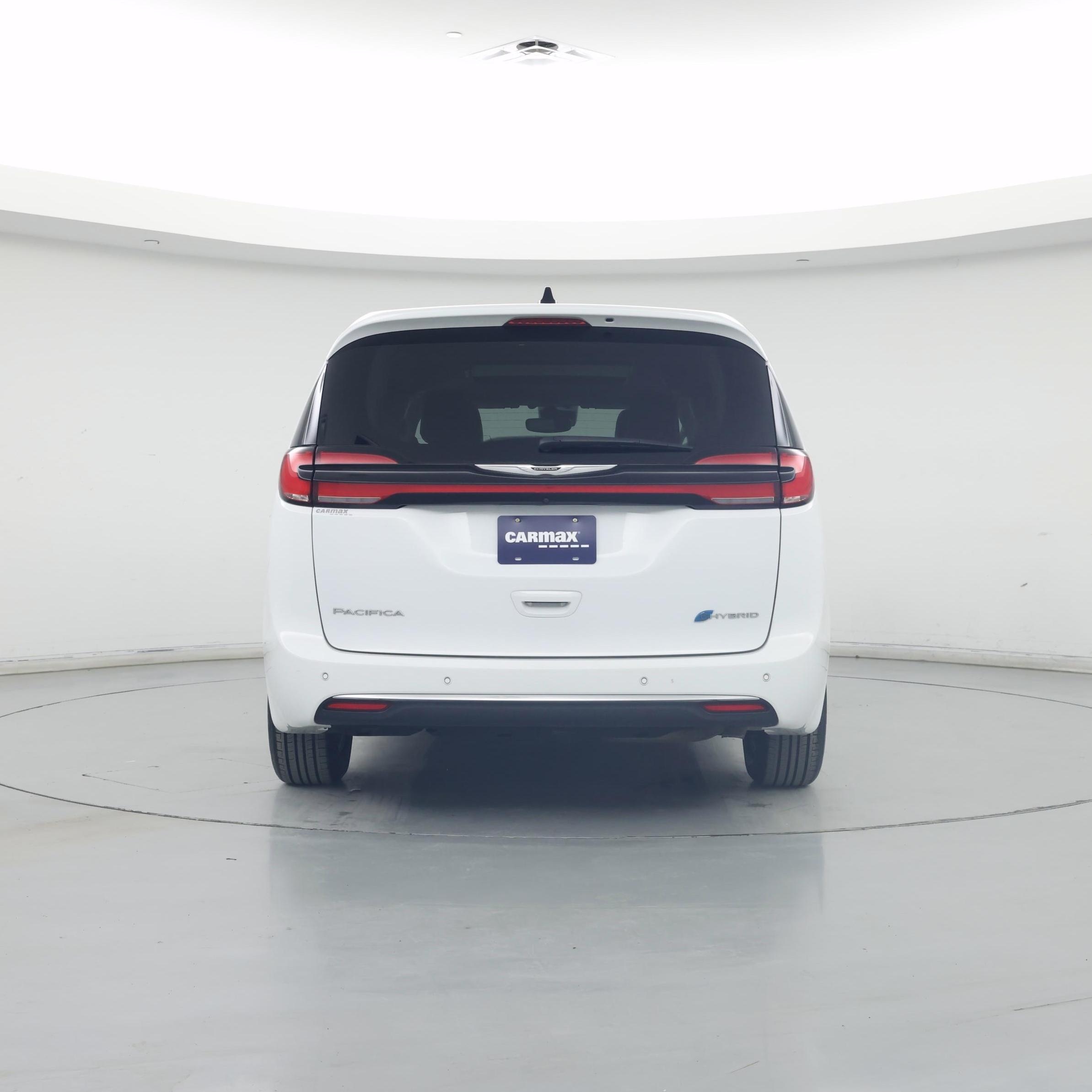 Thumbnail: 2023 Chrysler Pacifica - 6