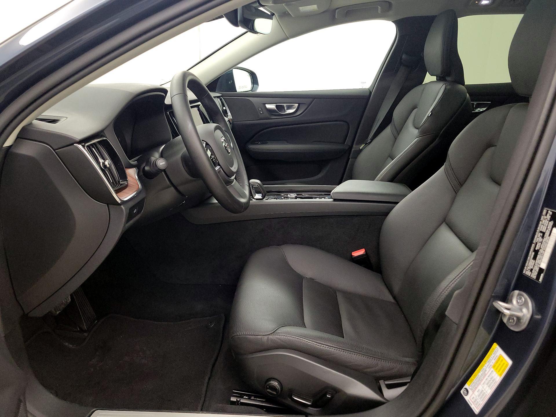 Thumbnail: 2025 Volvo S60 - 11